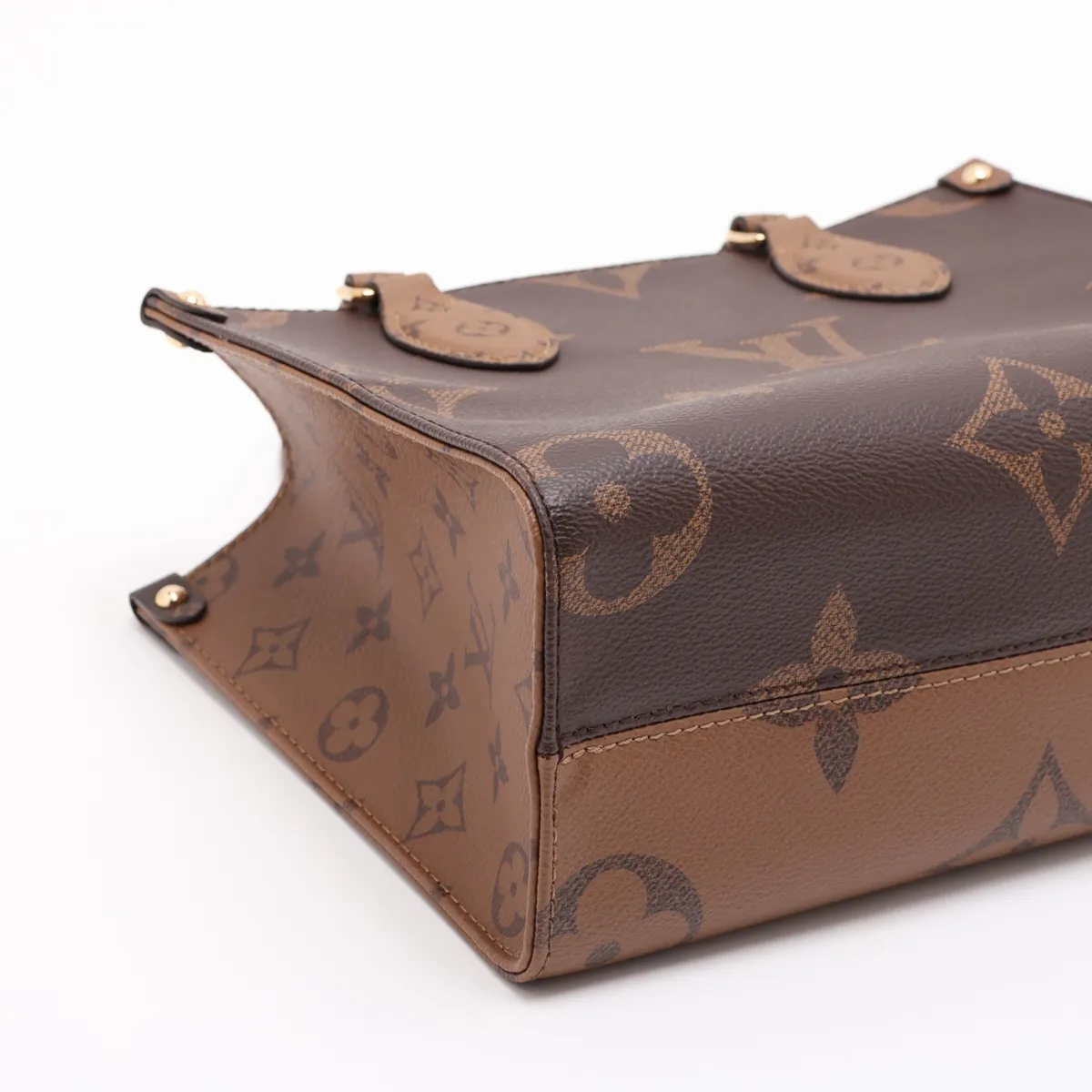 Monogram Giant Reverse OnTheGo PM M46373 Brown (RFID detected) — view 4