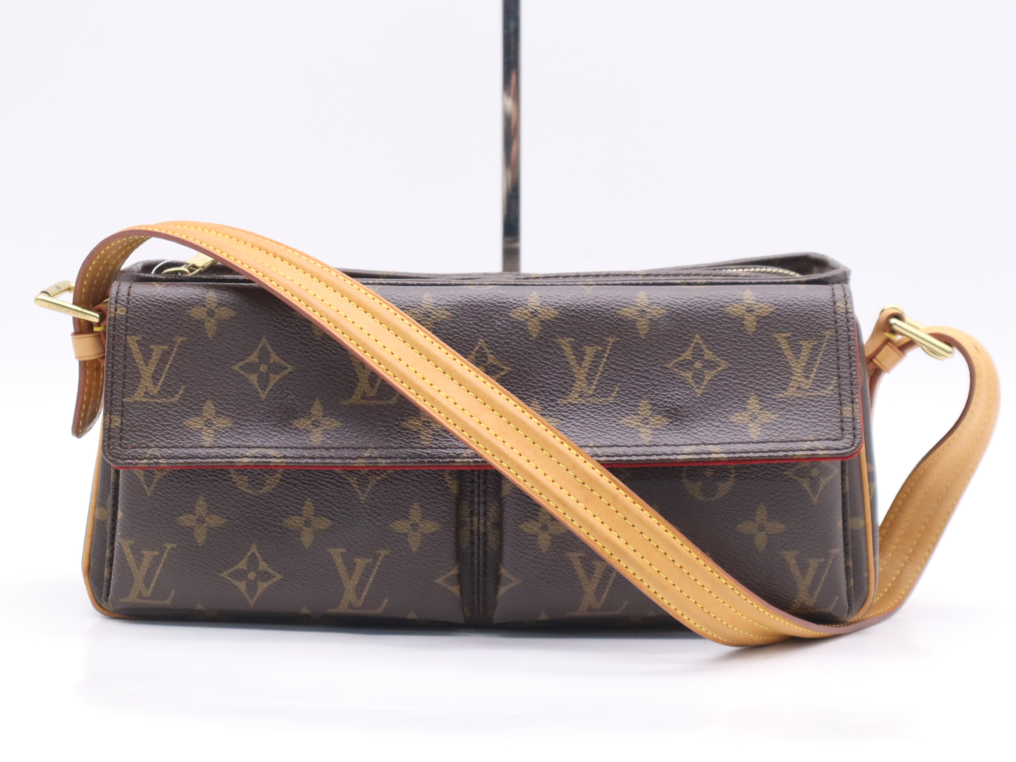 M51164 Monogram Viva Cite MM Shoulder Bag
