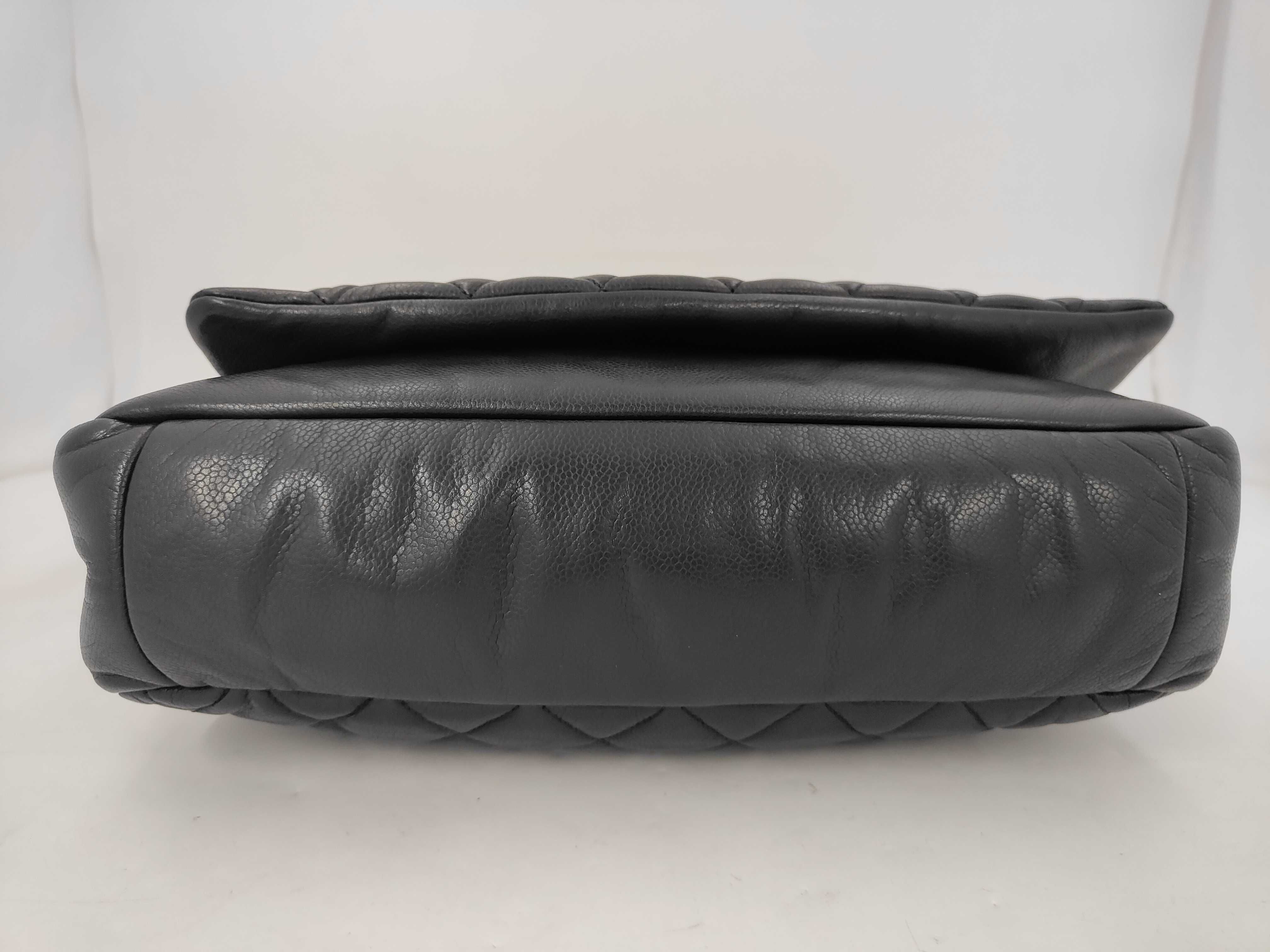 Coco Cocoon Caviar Skin Black Shoulder Bag — view 4