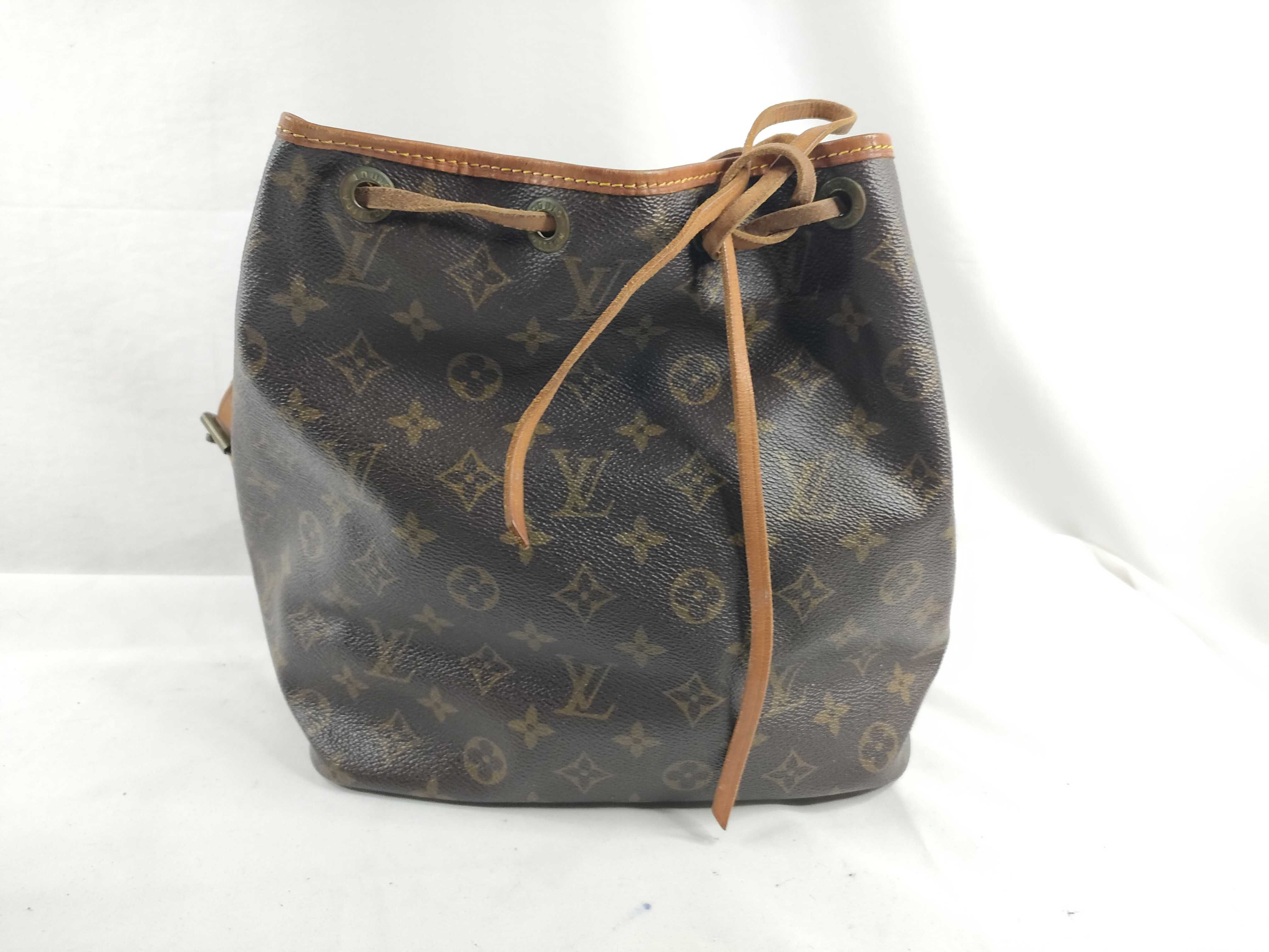Monogram M42226 Petit Noé Shoulder Bag