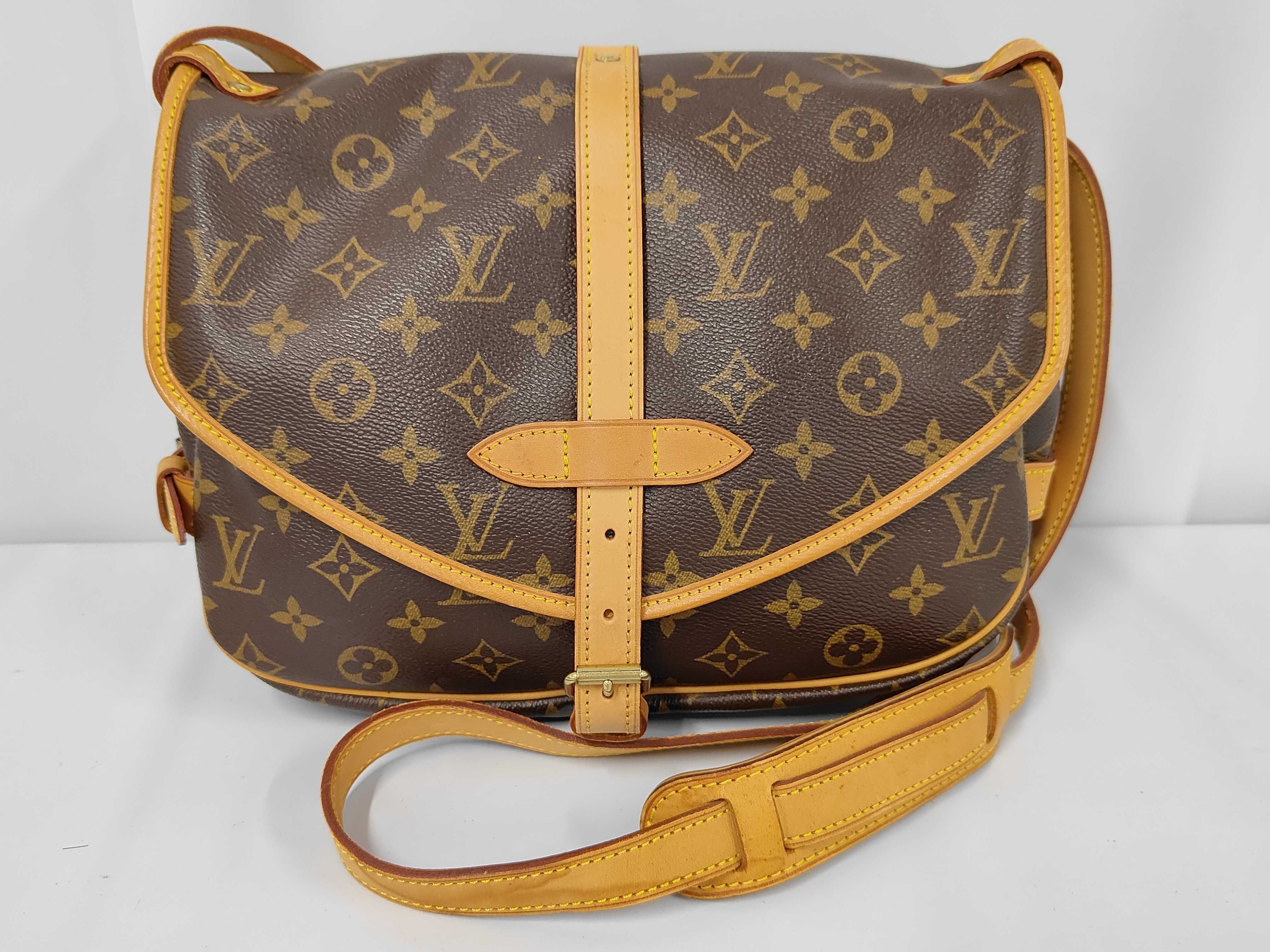 Saumur 30 Shoulder Bag