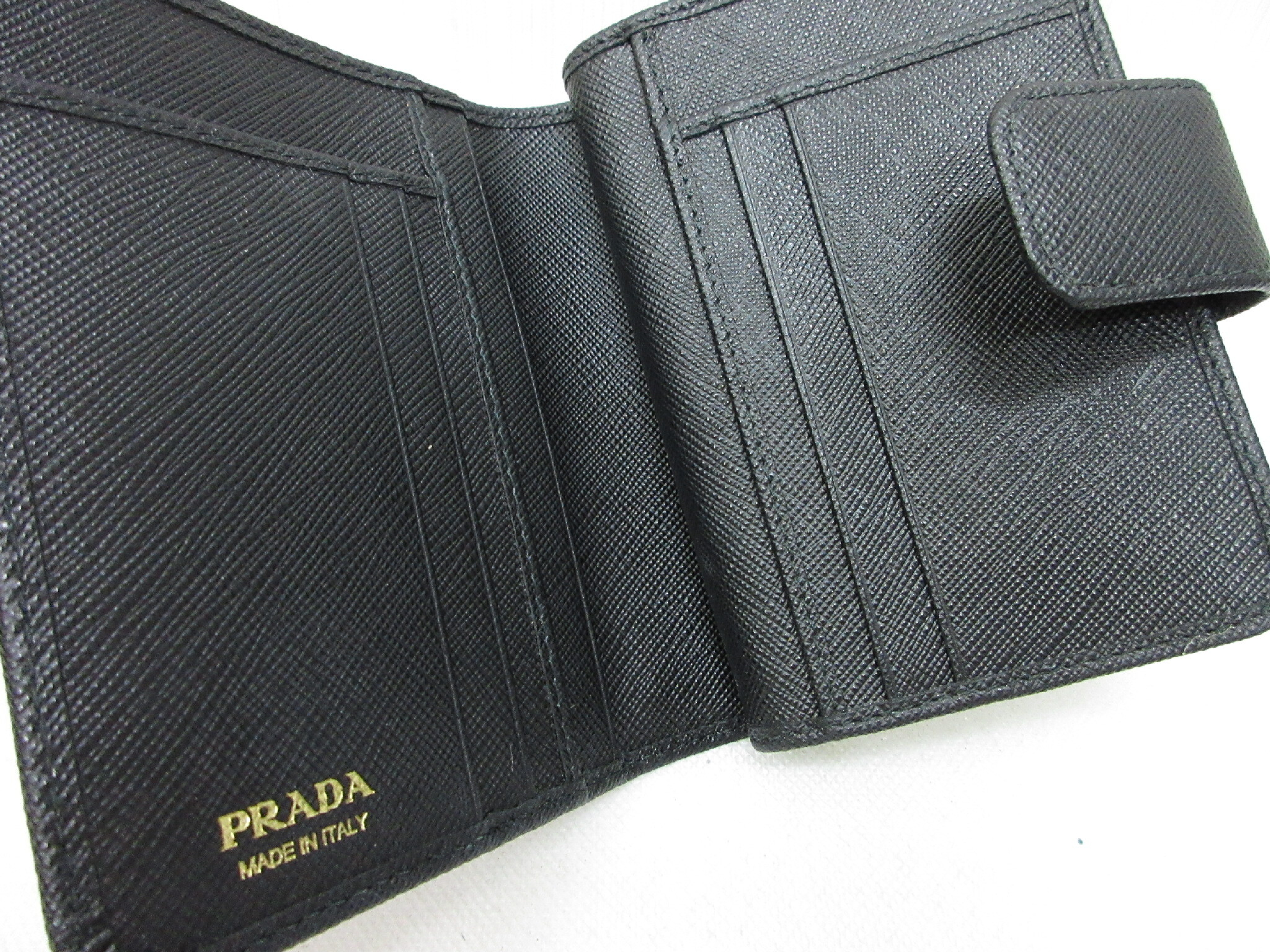 1ML018 Saffiano Leather Bi-fold Compact Zipper Wallet, Black — view 7