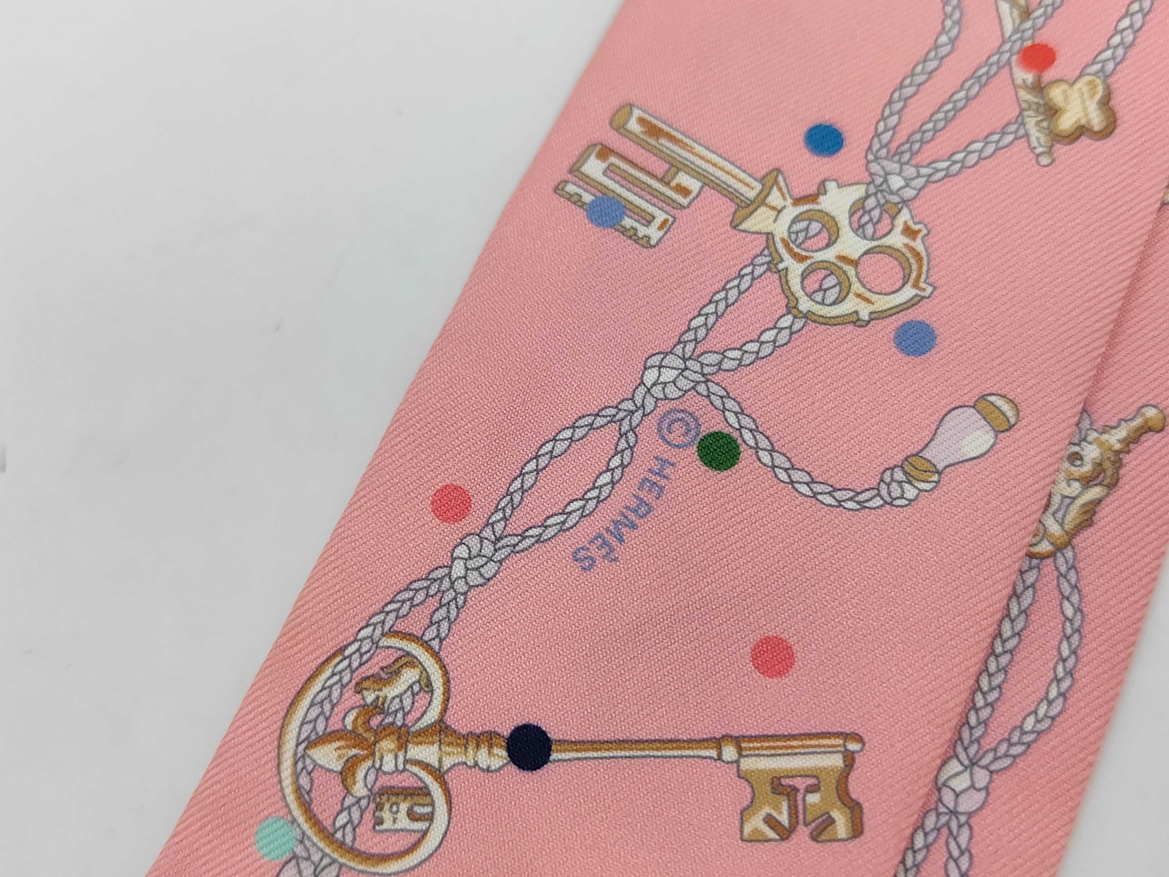 Twilly (pink) and other accessories — view 6