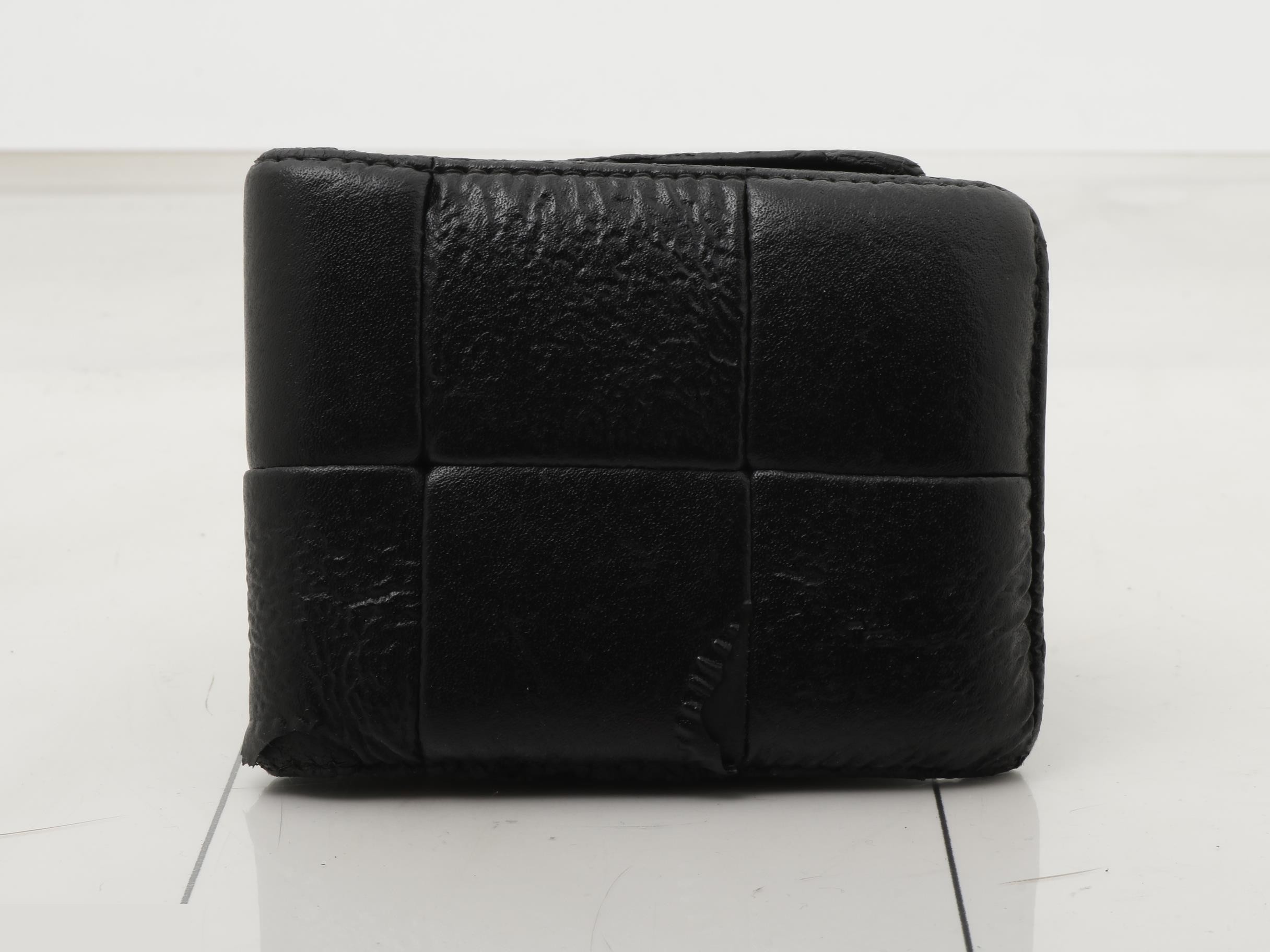 Intrecciato (bags) and wallets — view 2