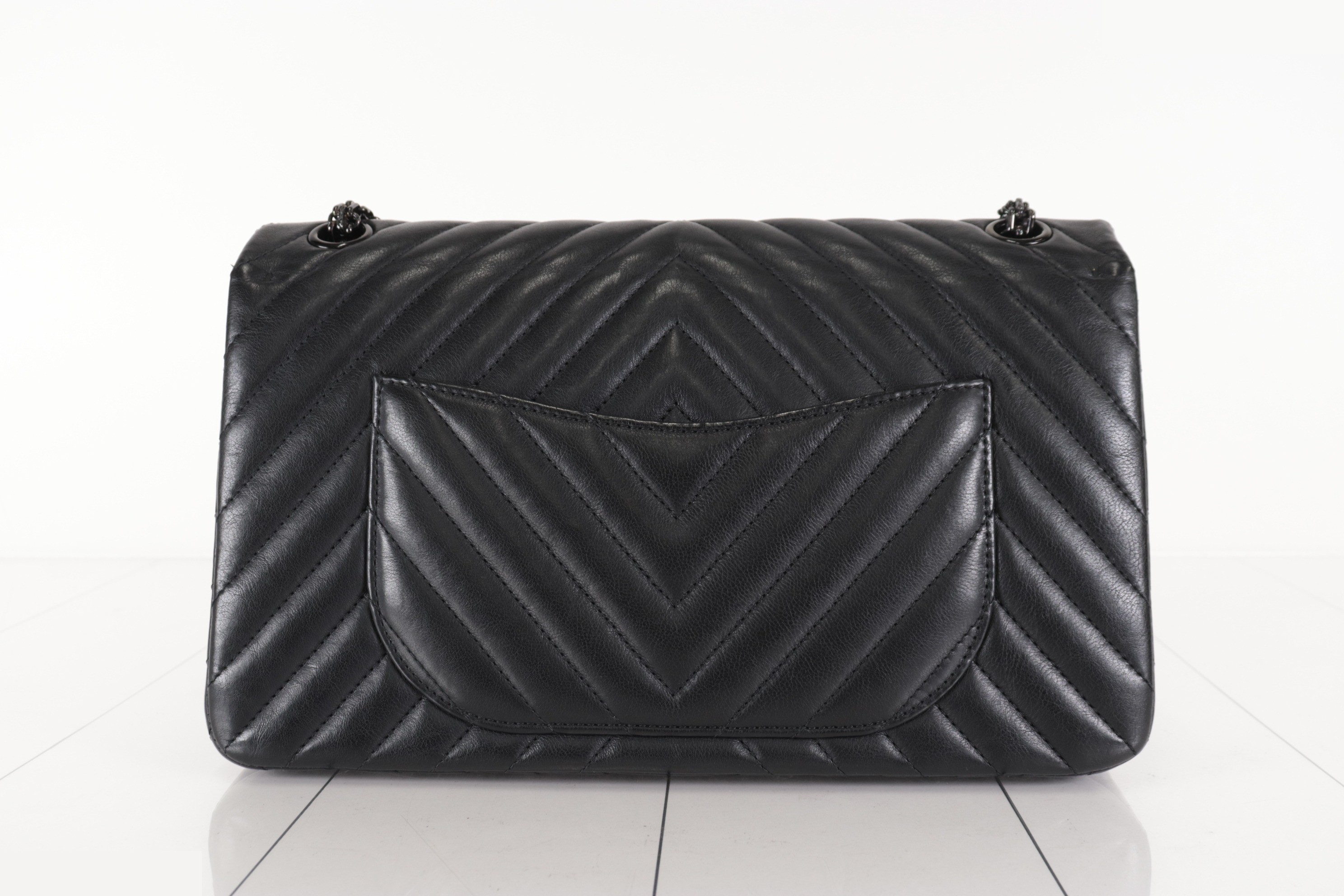 Double flap, V-stitch, 2.55, lambskin, chain shoulder bag, number 23 series. — view 2