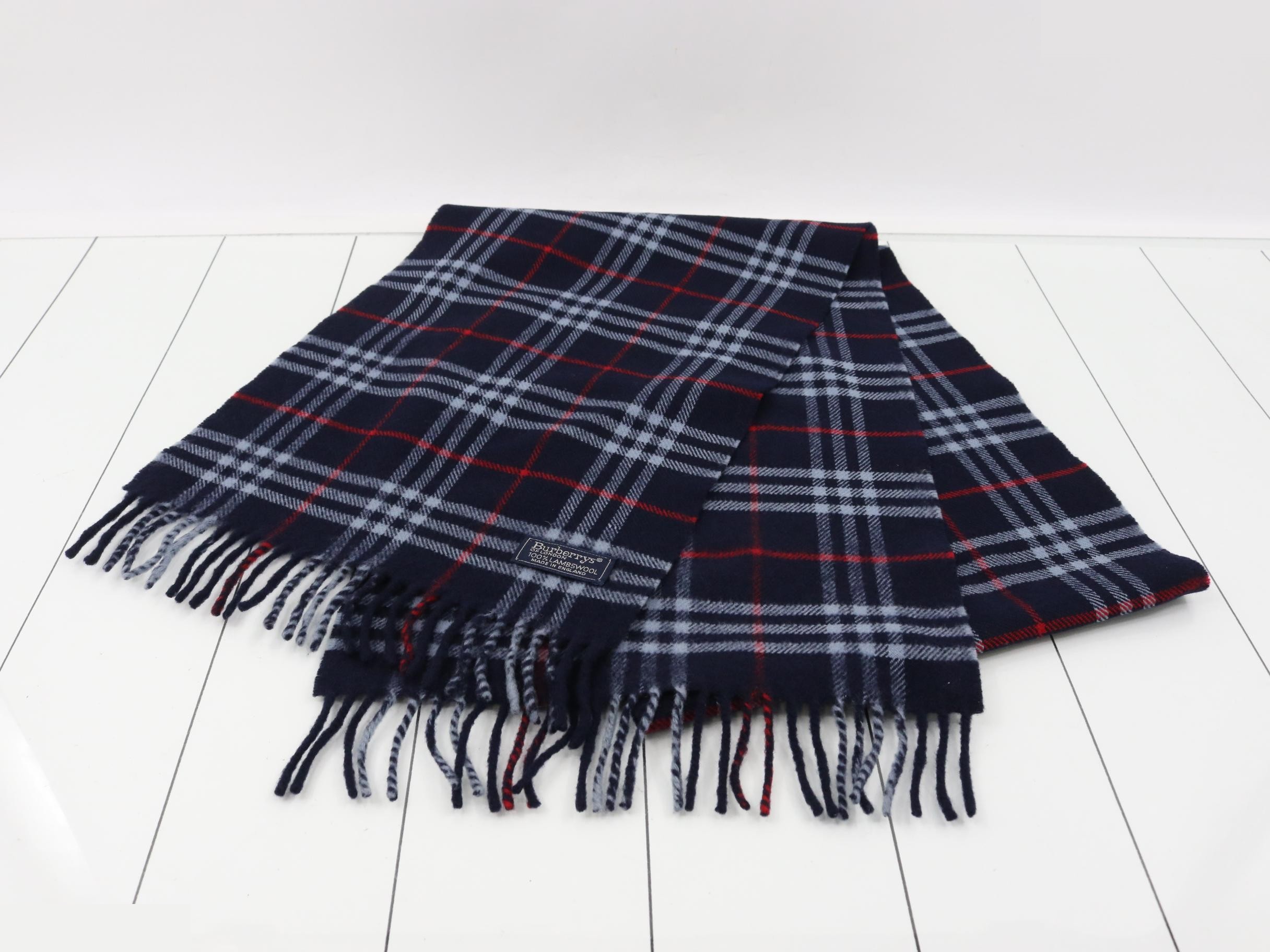 Other lines: Small items, accessories, and scarves — view 2