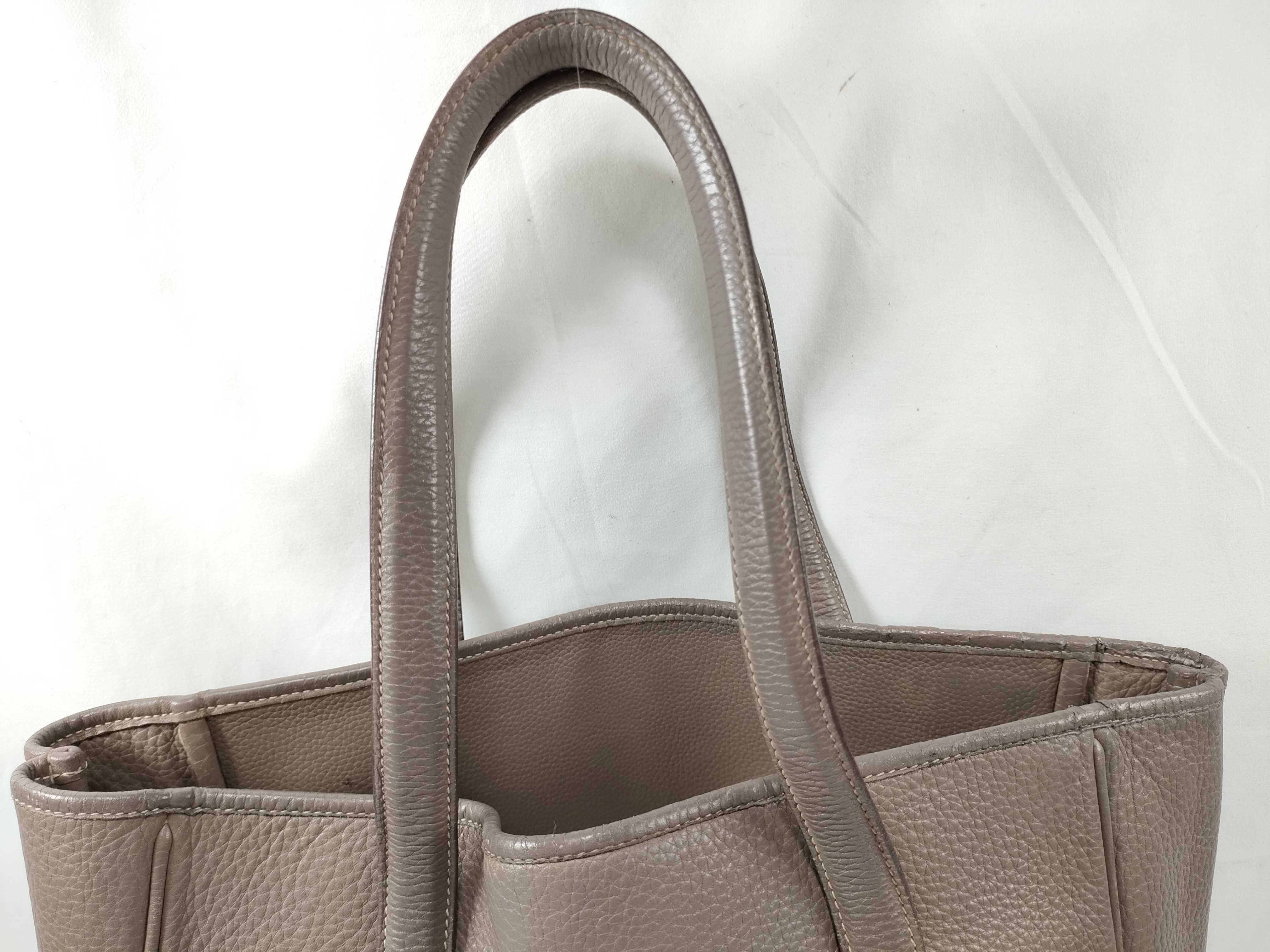 Victoria Cabas Leather Tote Bag — view 3