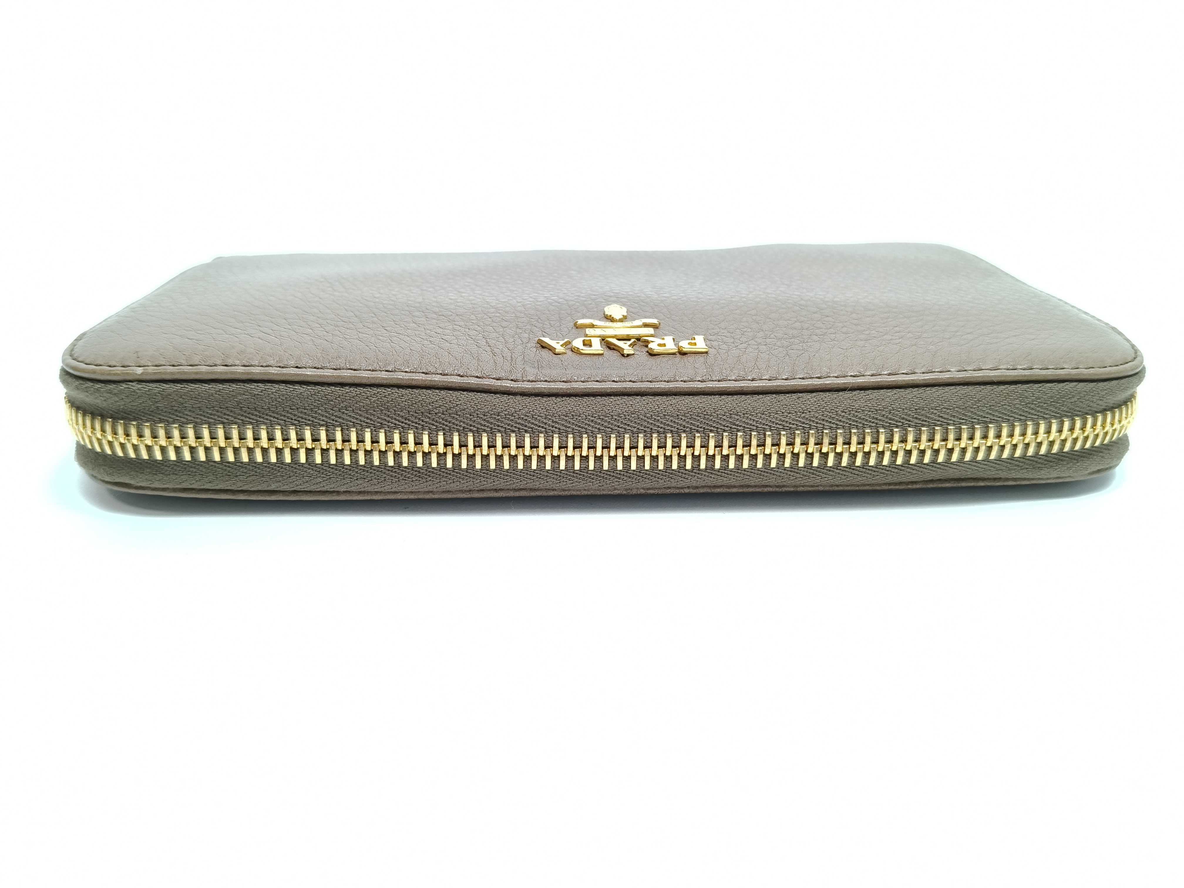 wallet — view 6