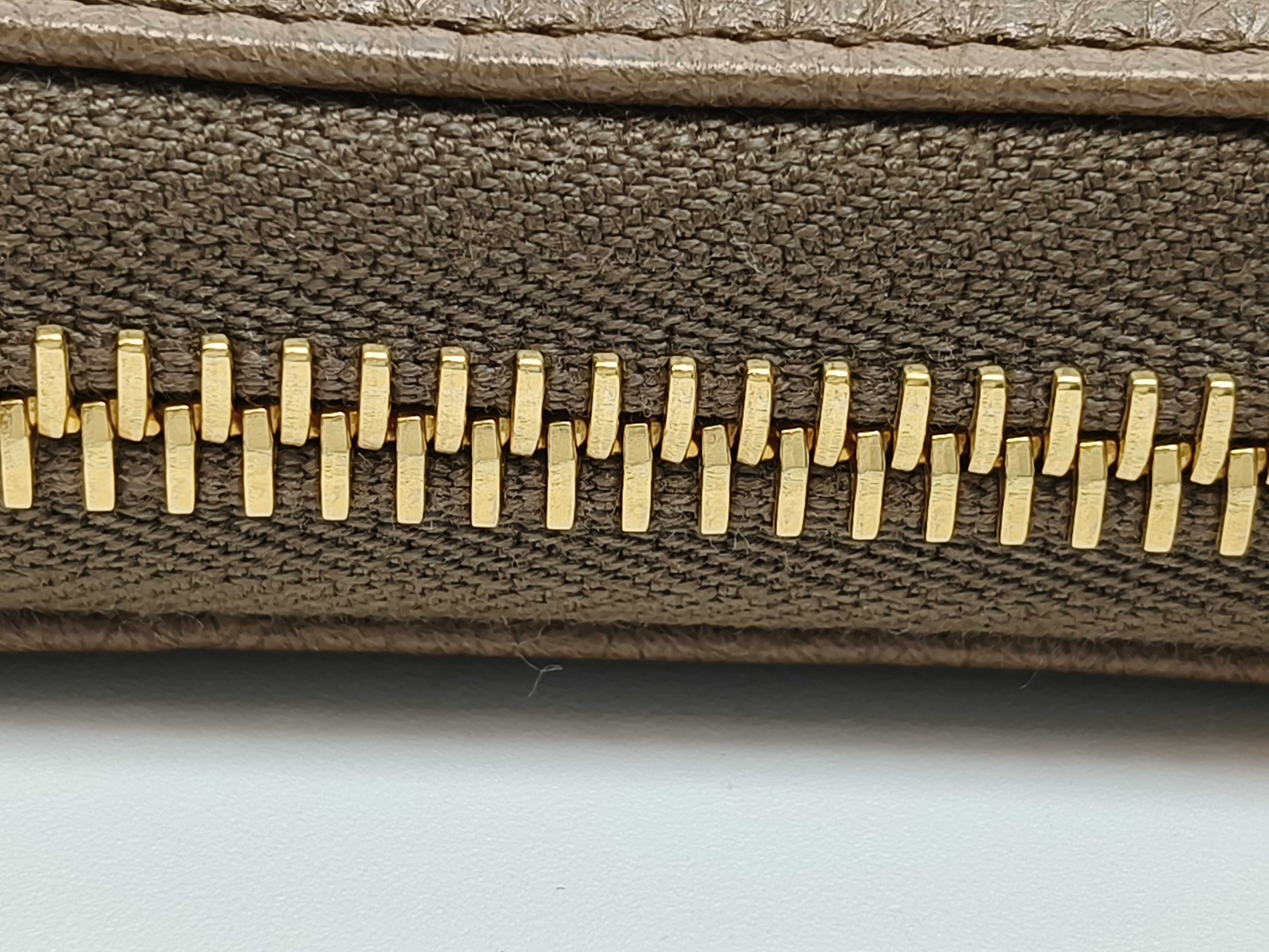 wallet — view 9