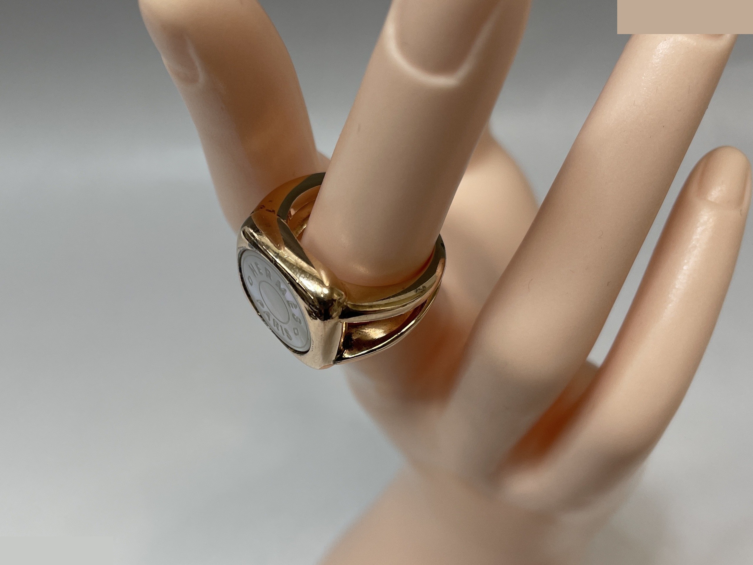 Corozo Serie Shell Ring, Size #11.5, Gold, Weight: 11.8g — view 4