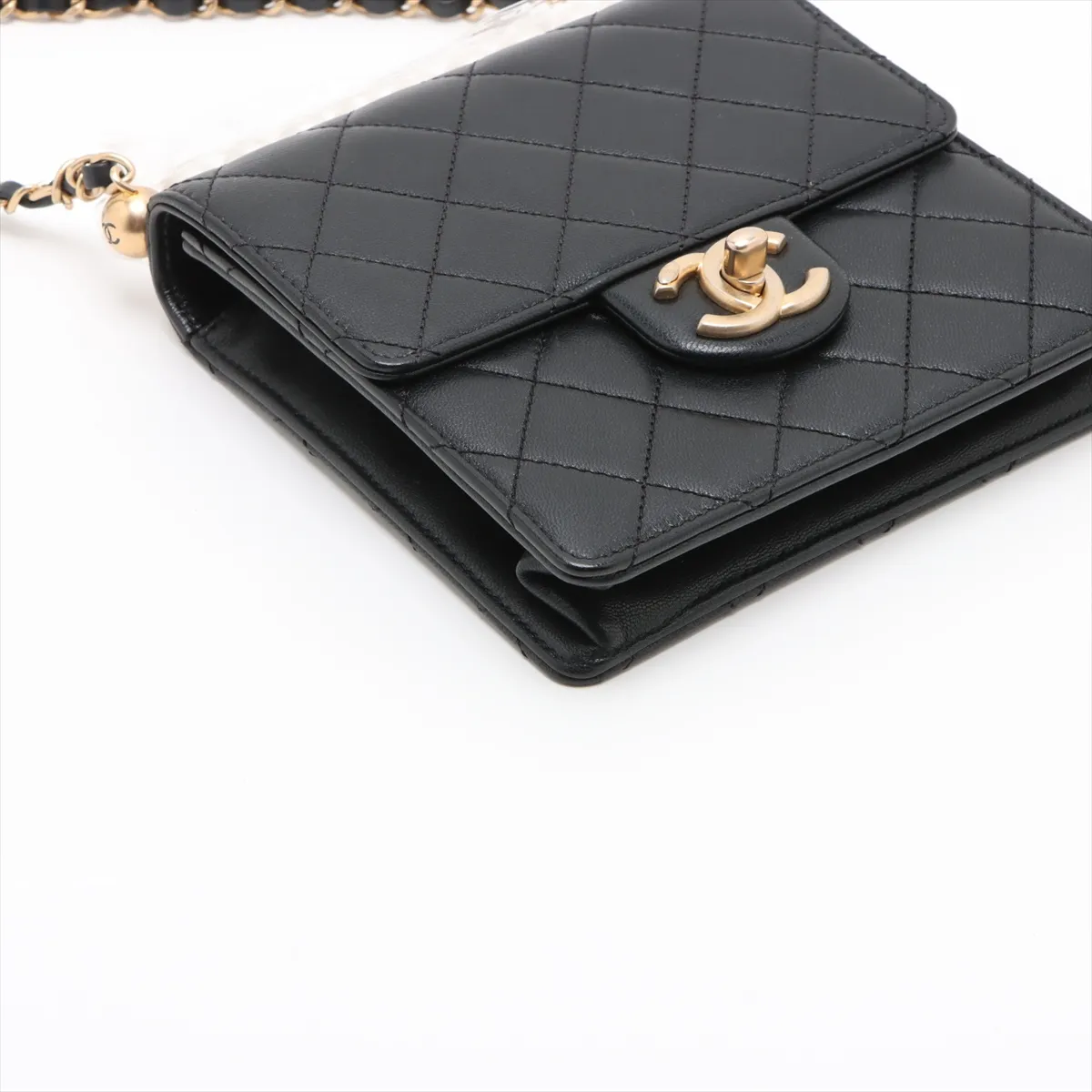 Matelasse Lambskin Chain Shoulder Bag Pearl Black Gold Hardware 29127547 29th Series — view 4