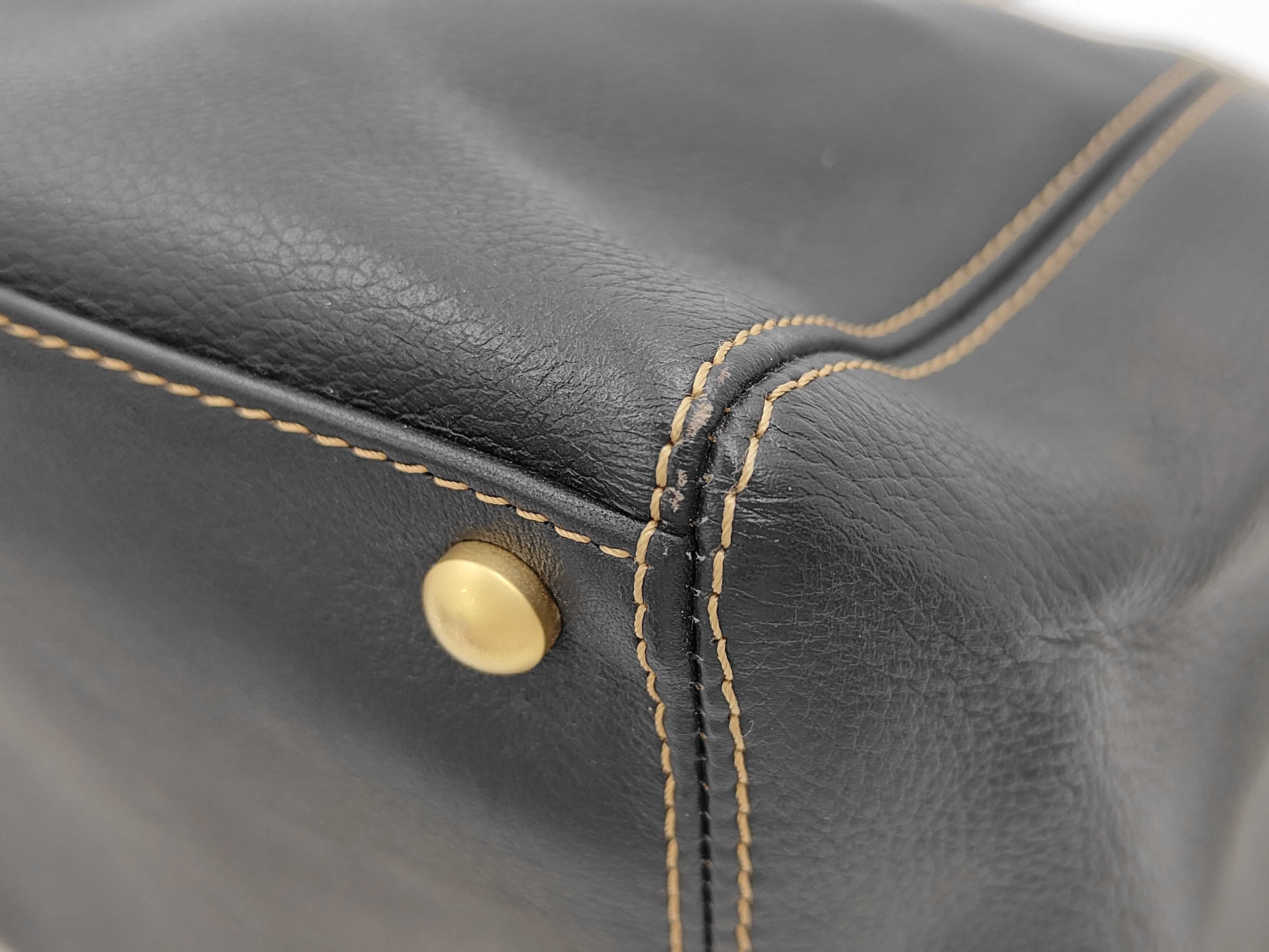 TW- CC Stitch Zip Shoulder Bag (Handbag) — view 6