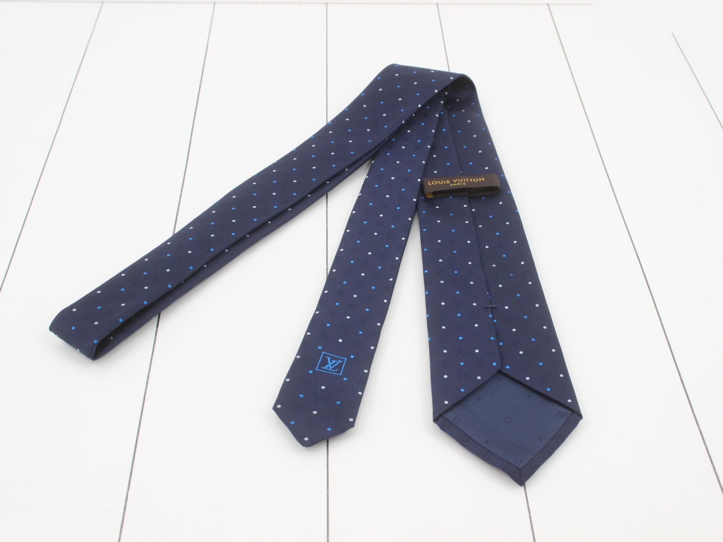 Silk necktie, navy, polka dot pattern — view 2