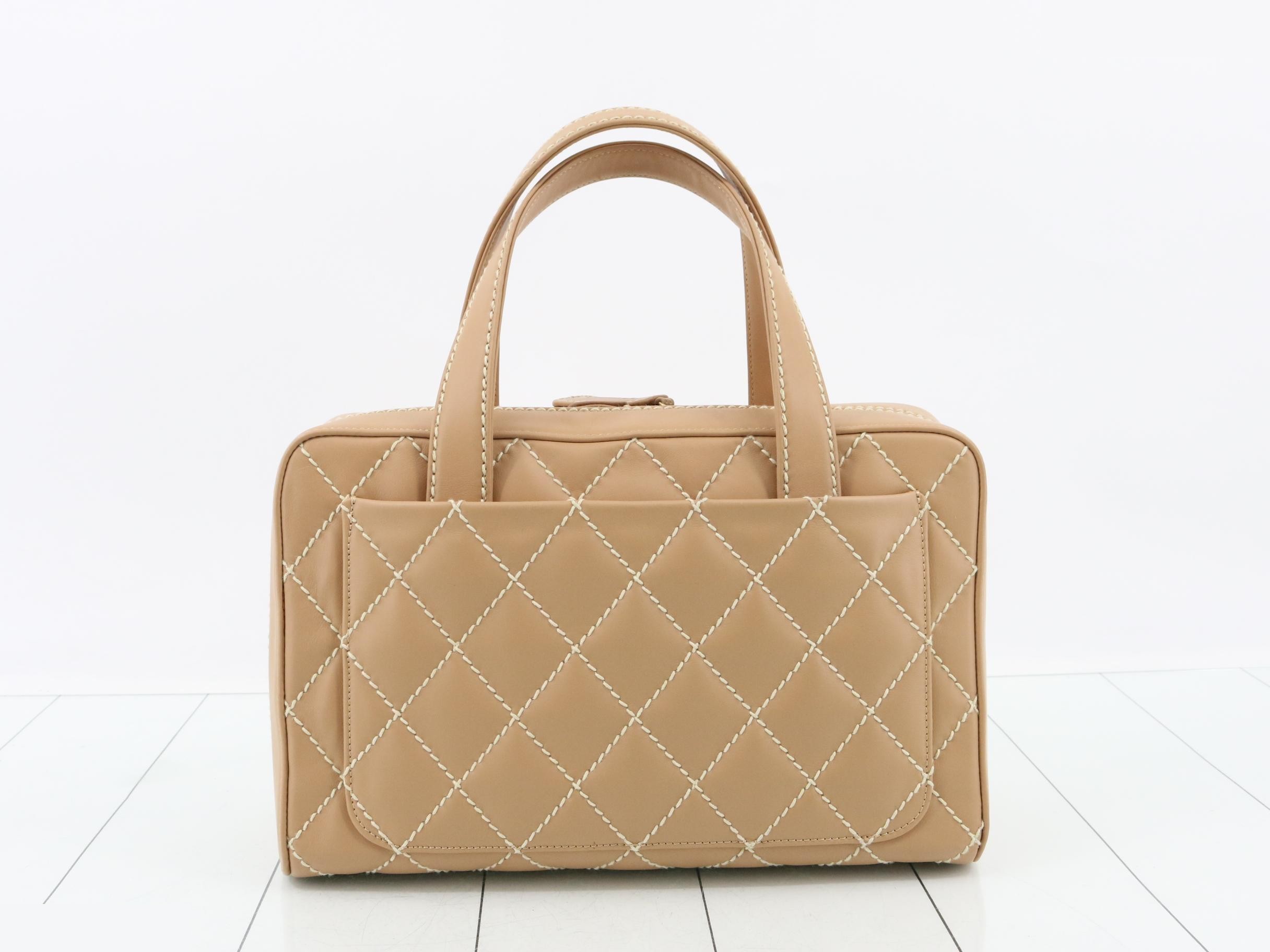 Leather handbag — view 2