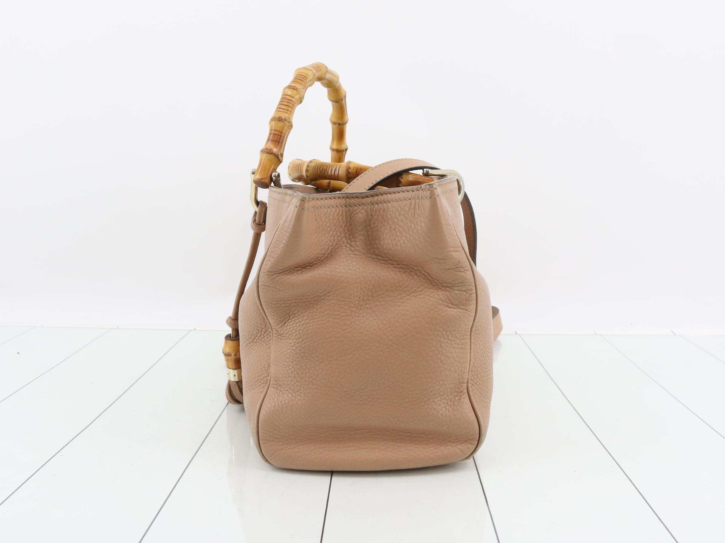 Leather and bamboo shopper bag, medium size, tote, beige, gold hardware. — view 3
