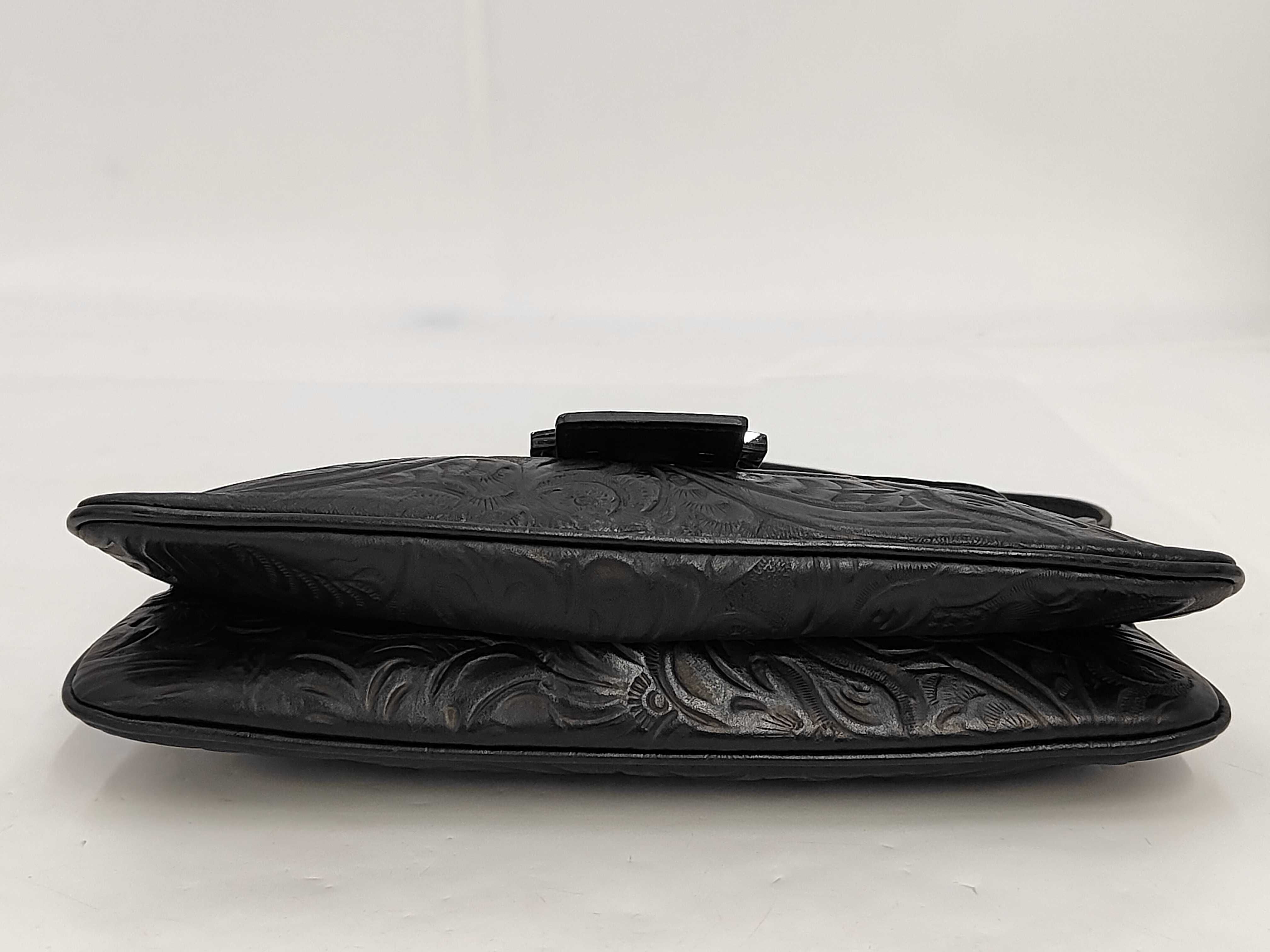 Mamma Bucket Black Leather Shoulder Bag with Gunmetal Hardware — view 4