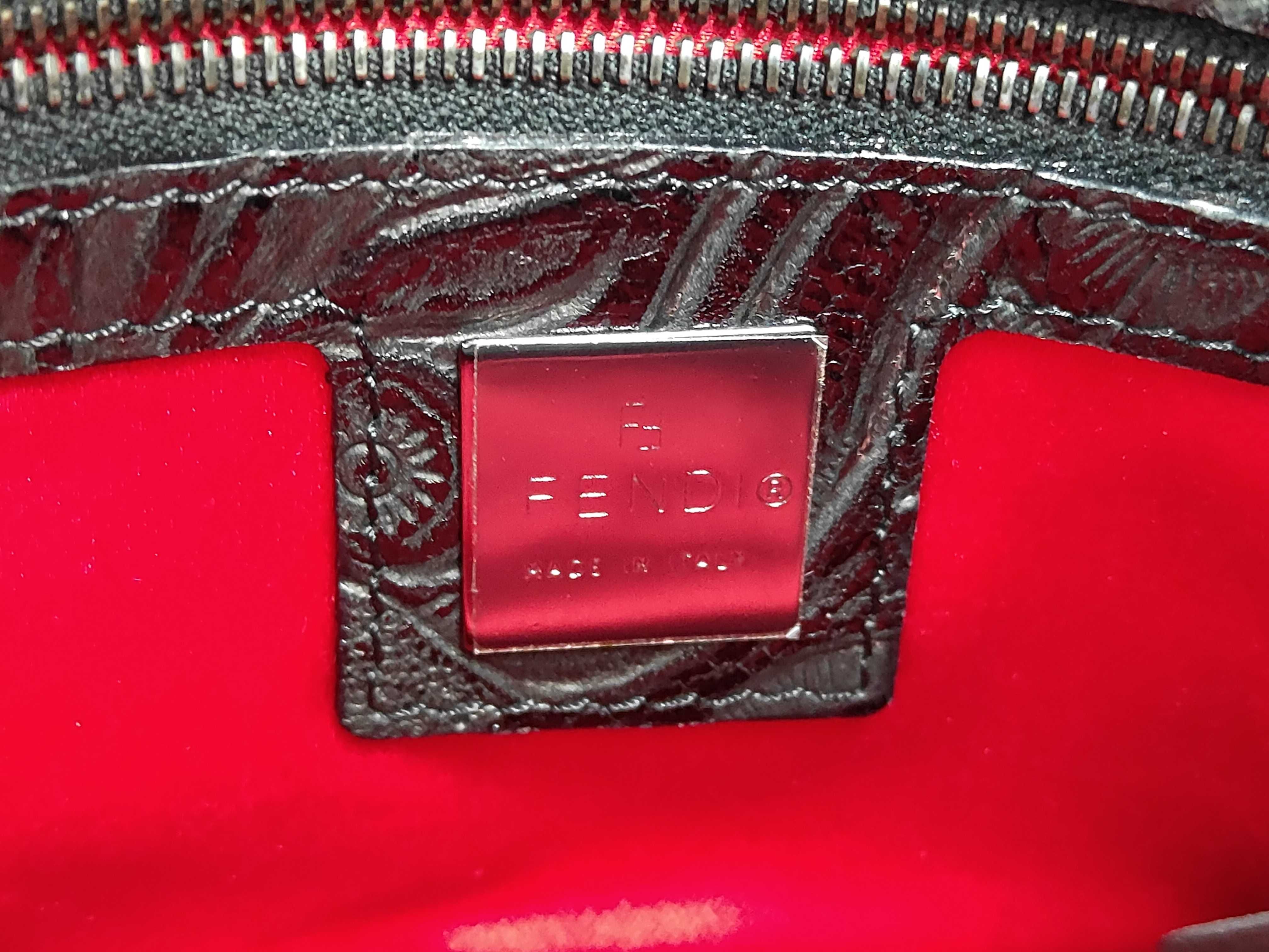 Mamma Bucket Black Leather Shoulder Bag with Gunmetal Hardware — view 9