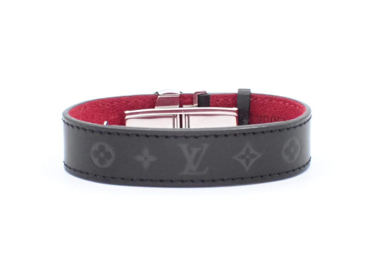 Brass Revue Good Luck Noir, wrist size approximately 17cm — view 2