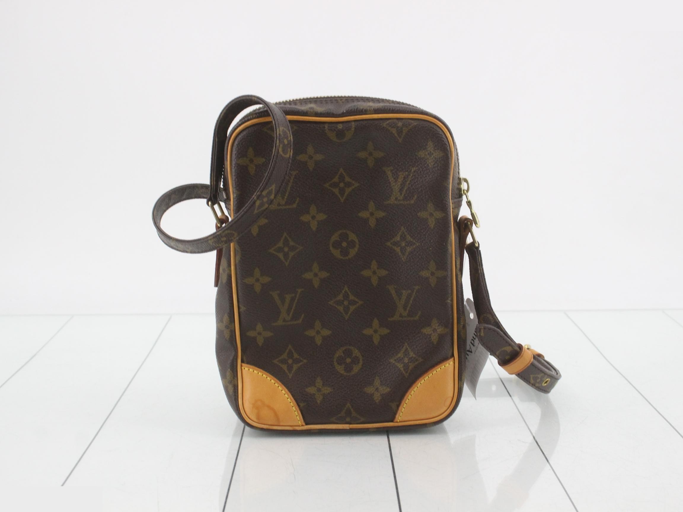 M45236 LV Amazon M45236 — view 2