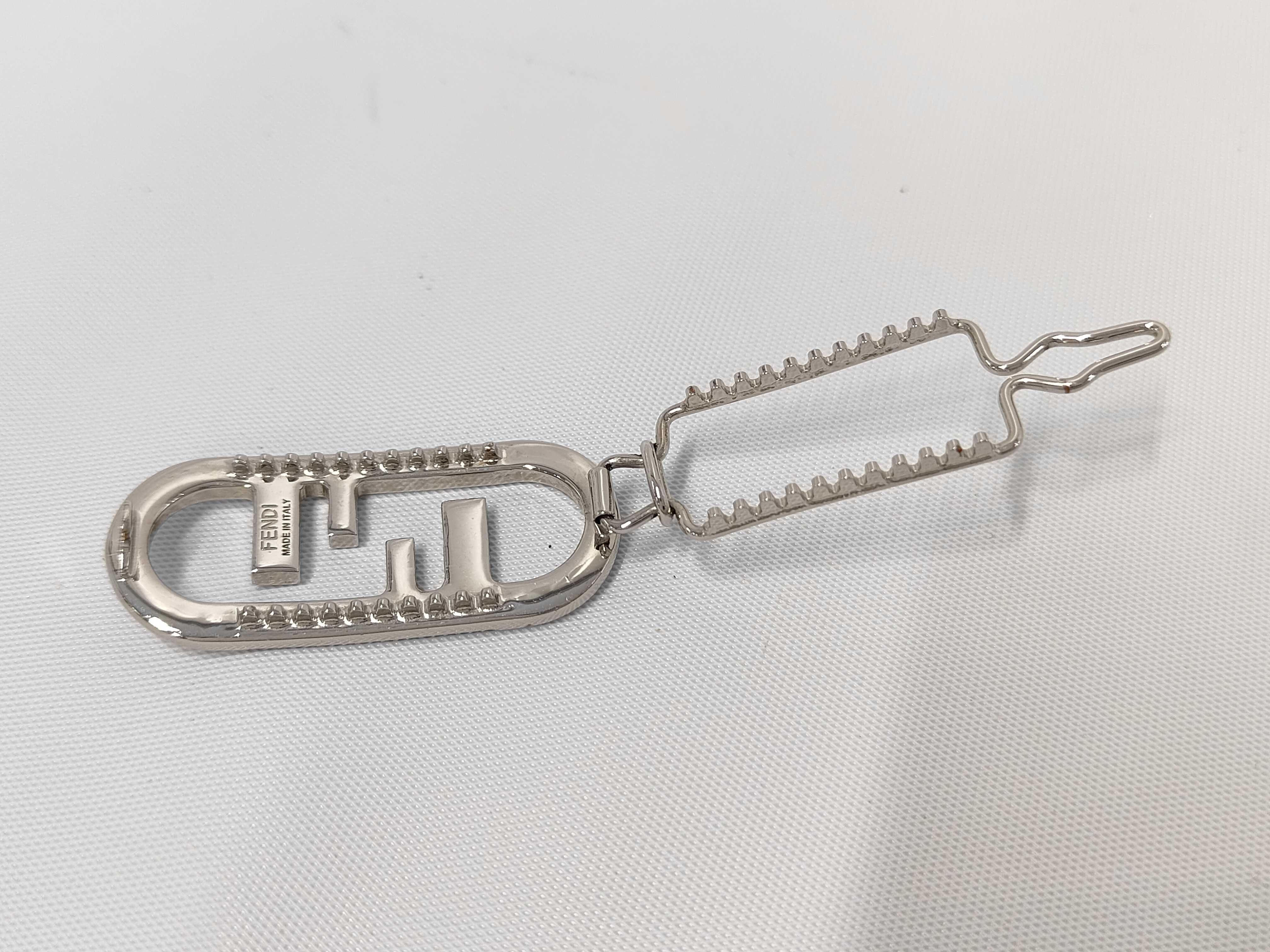 Auroch FF Logo Crystal Barrette Key Case/Keychain — view 4