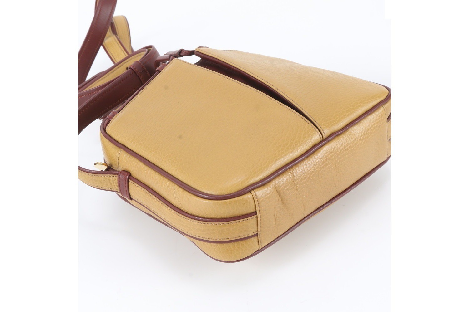 Must Line Leather Shoulder Bag (Crossbody) — view 5