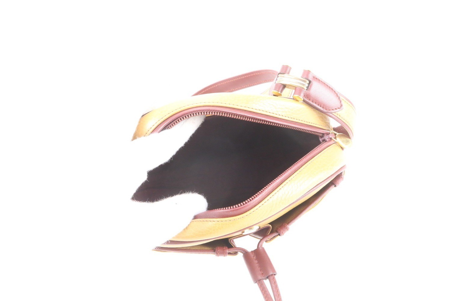 Must Line Leather Shoulder Bag (Crossbody) — view 7
