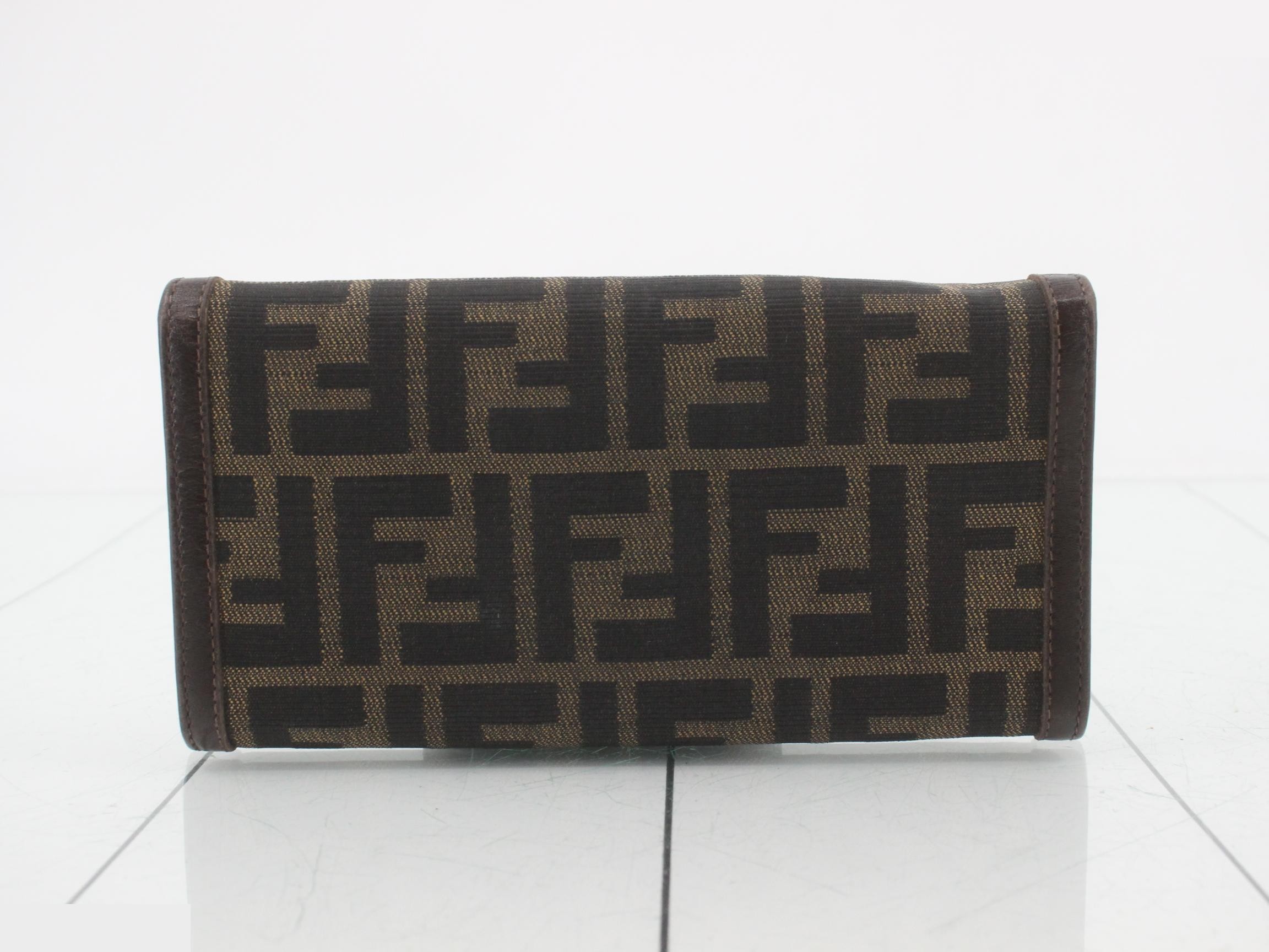 Long Wallet — view 2