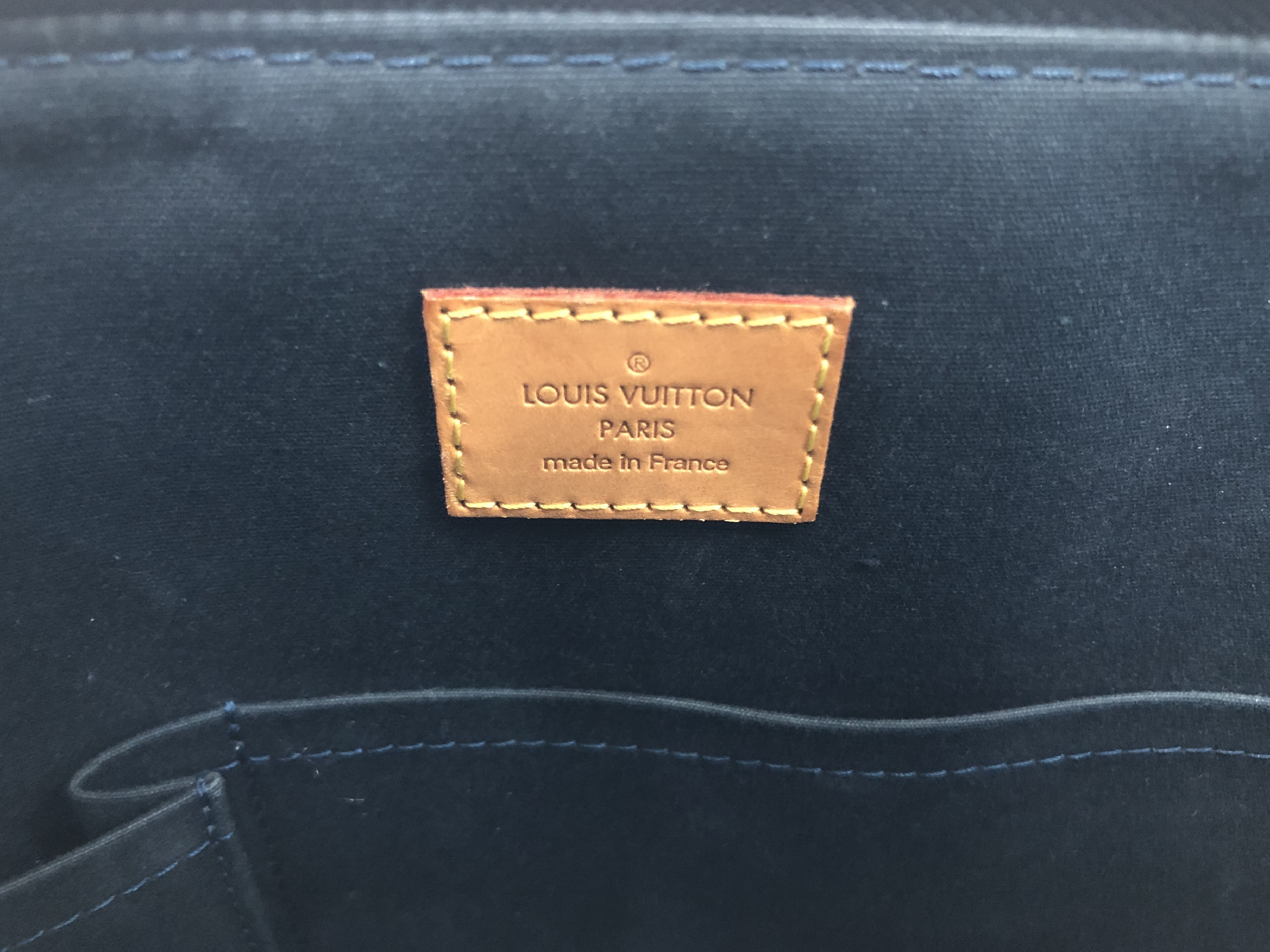Vernis Pervue PM M93671 FL1032 Patent Leather Blue Nuit Tote Bag — view 5