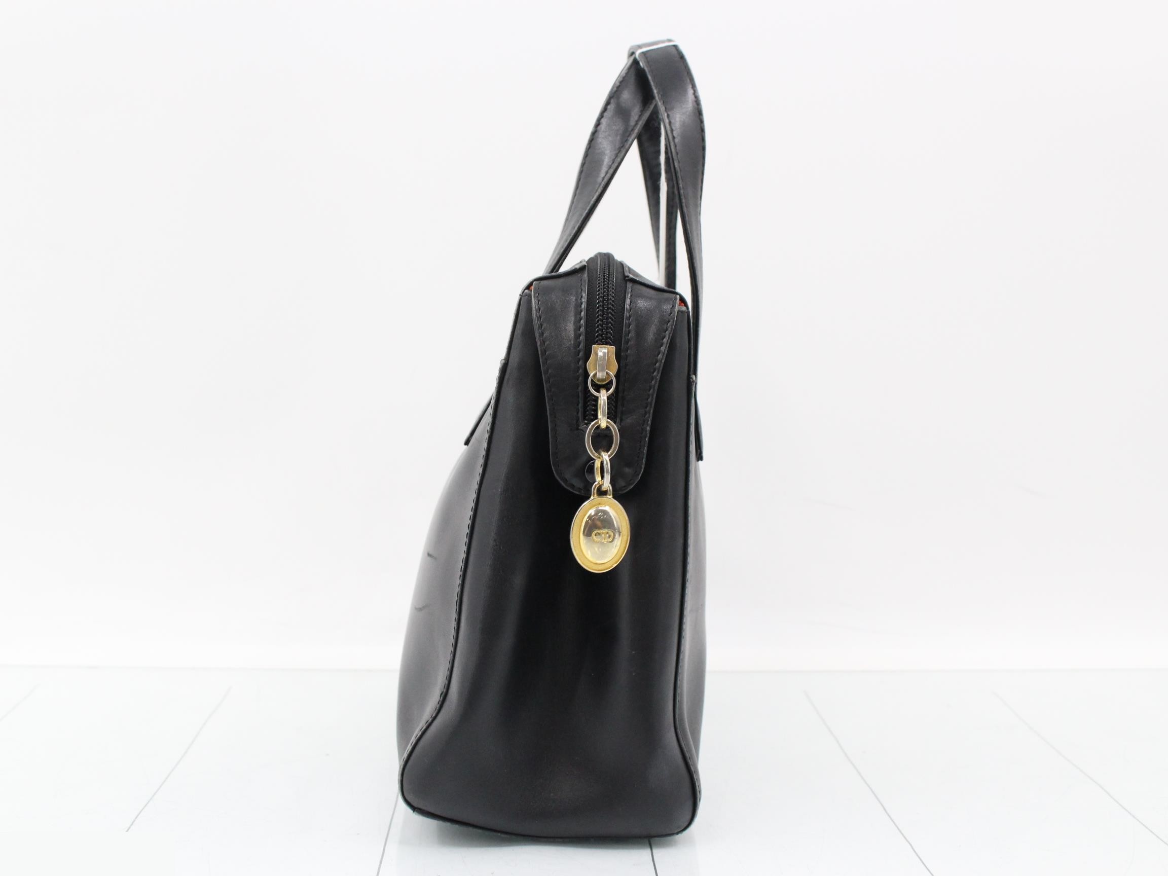 handbag — view 4