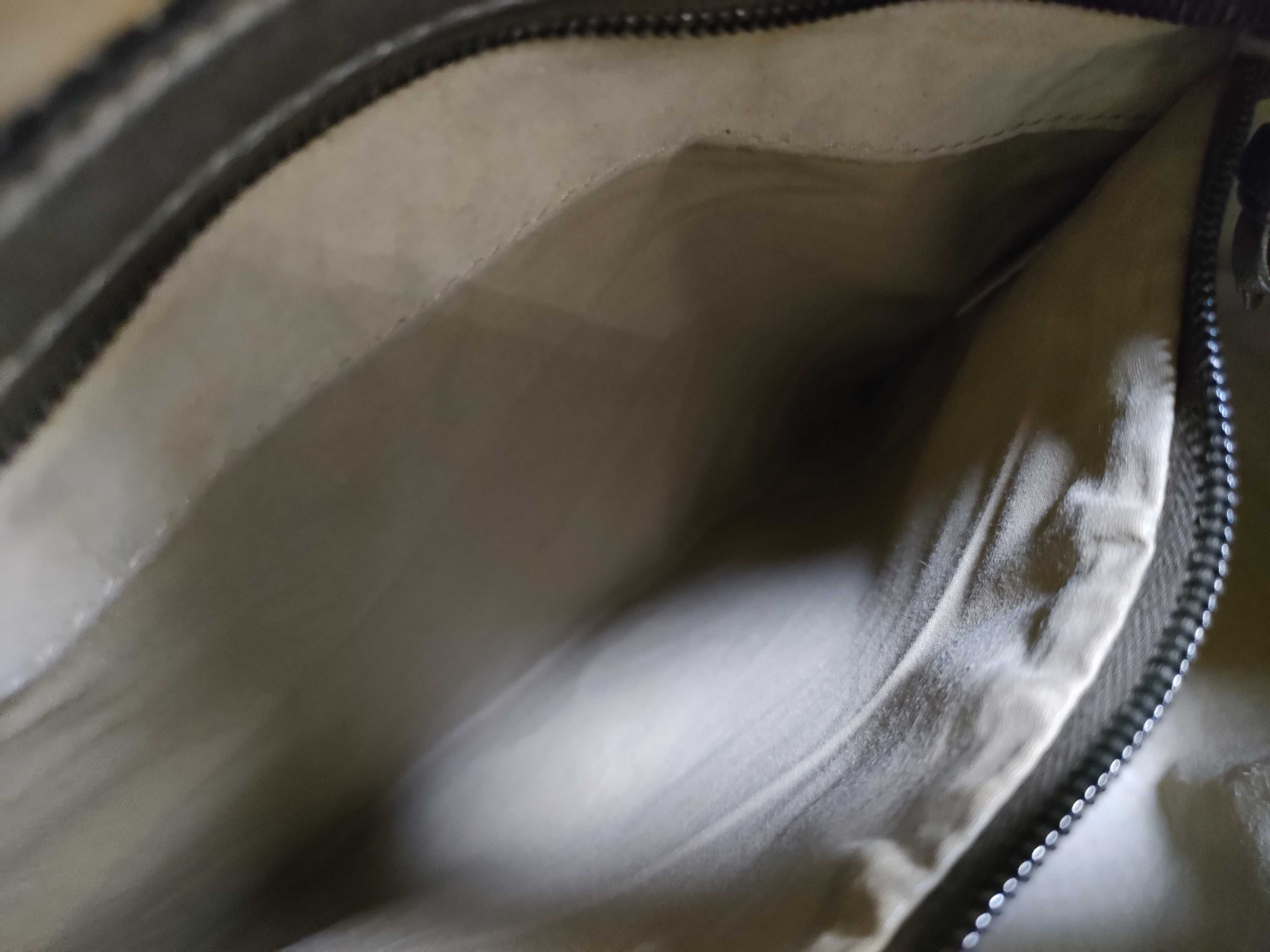 Intrecciato Hobo Leather Bag Handbag — view 12