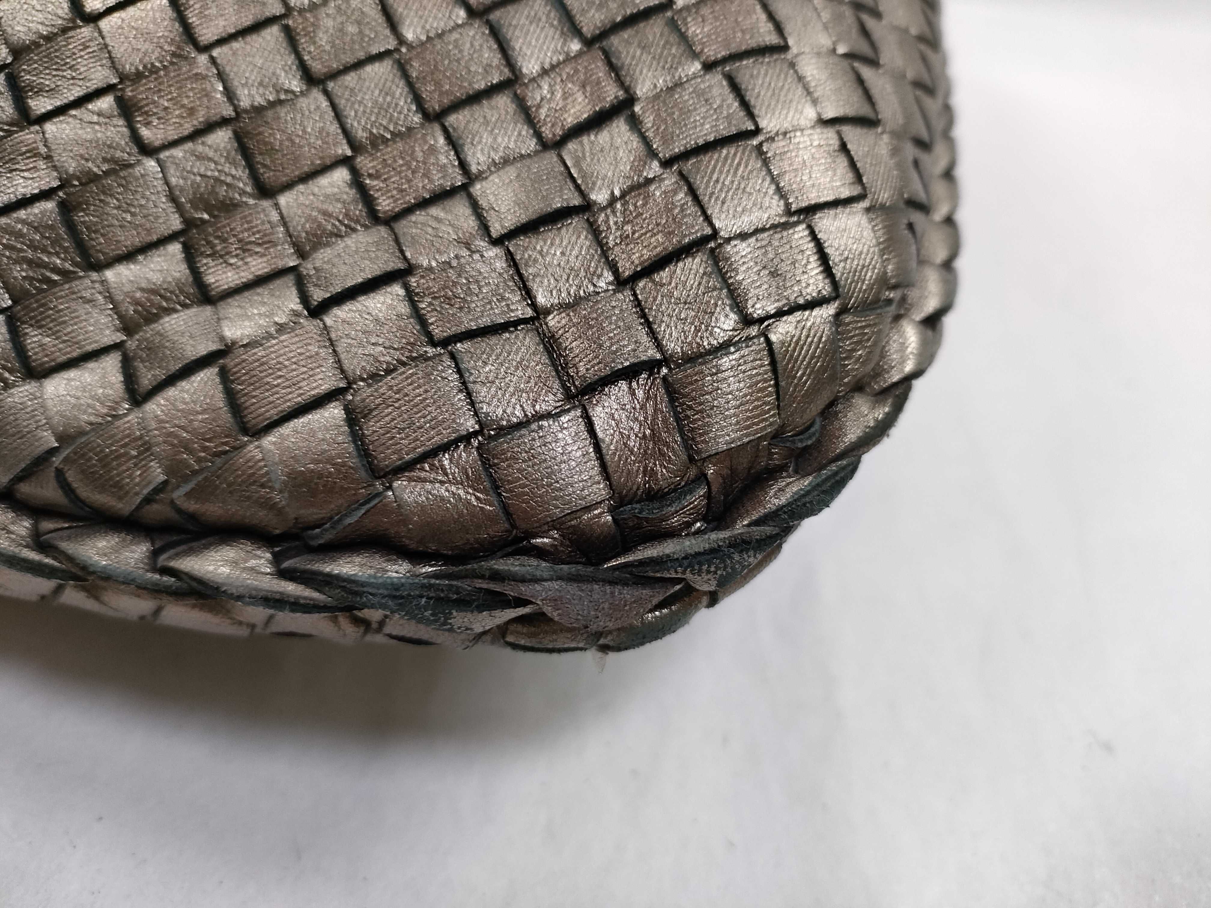 Intrecciato Hobo Leather Bag Handbag — view 8