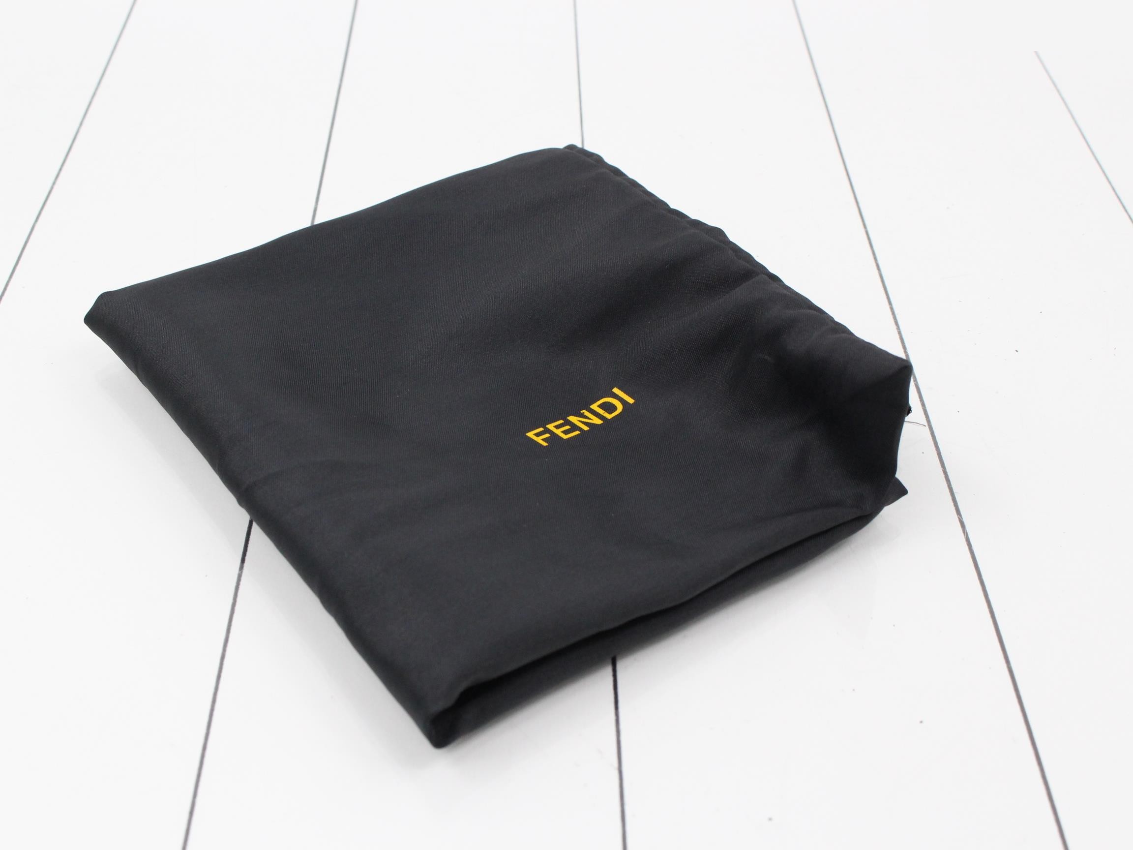 Other lines: Bags, Shoulder bags, Fur — view 7