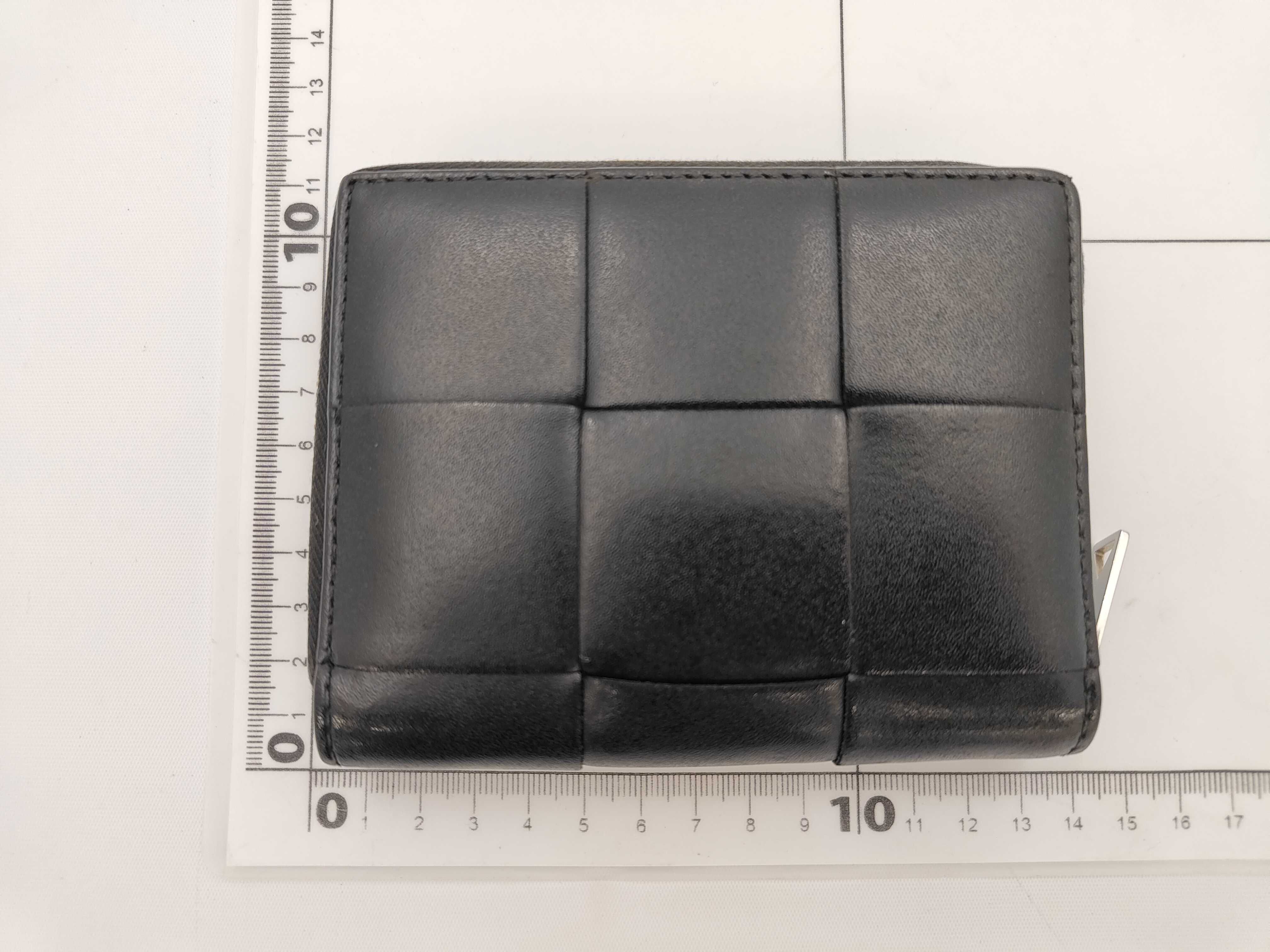 wallet — view 2