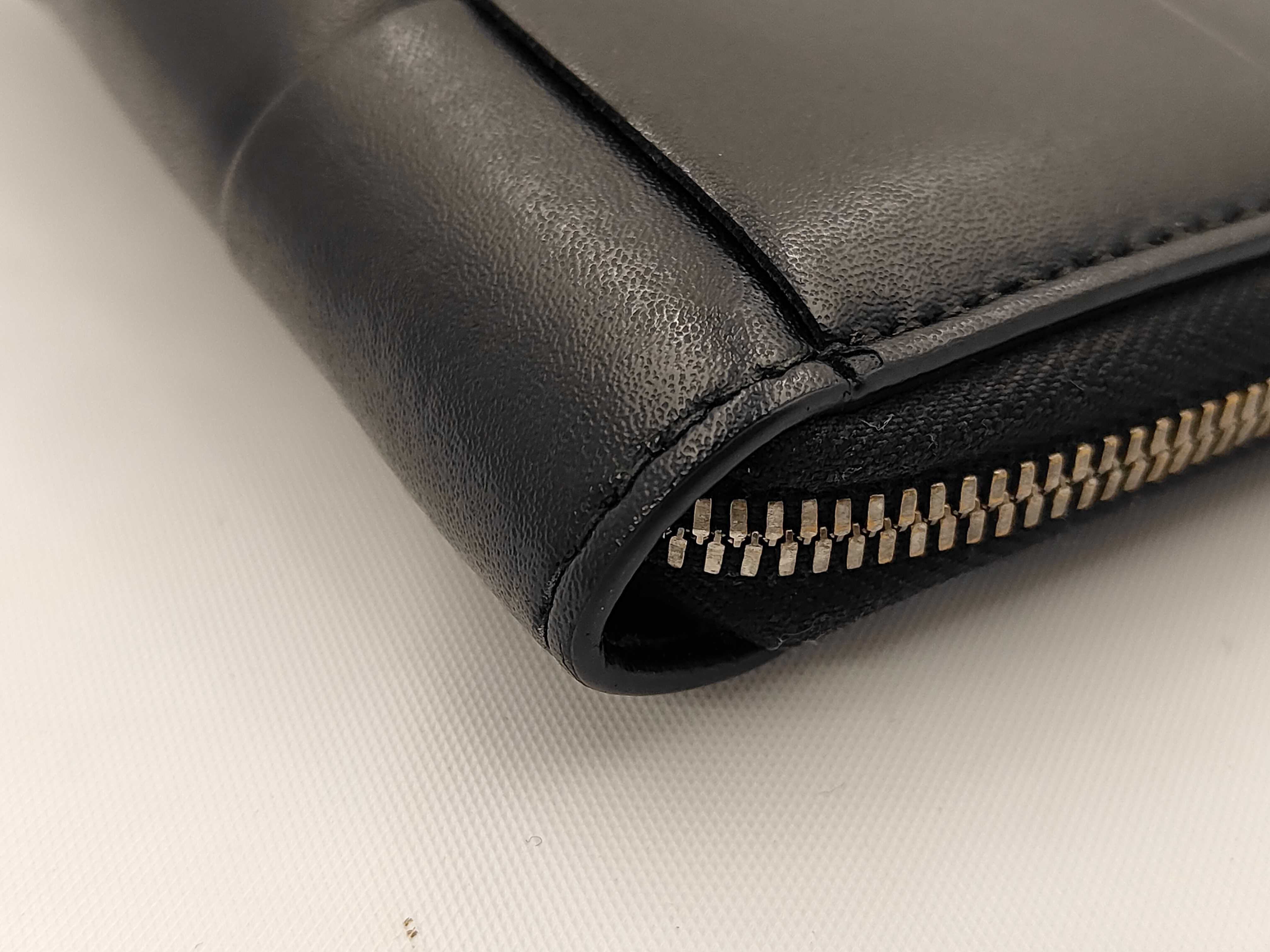 wallet — view 3