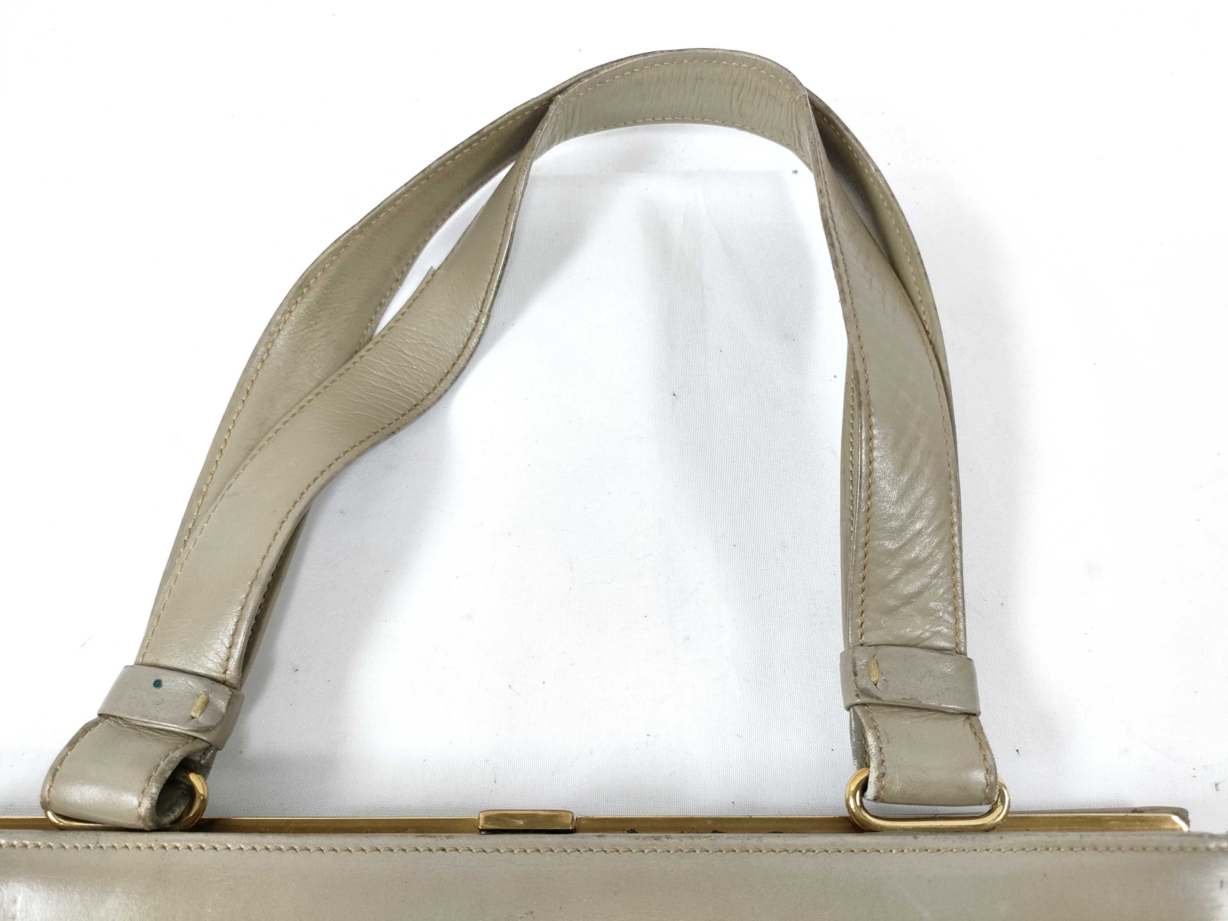 handbag — view 3