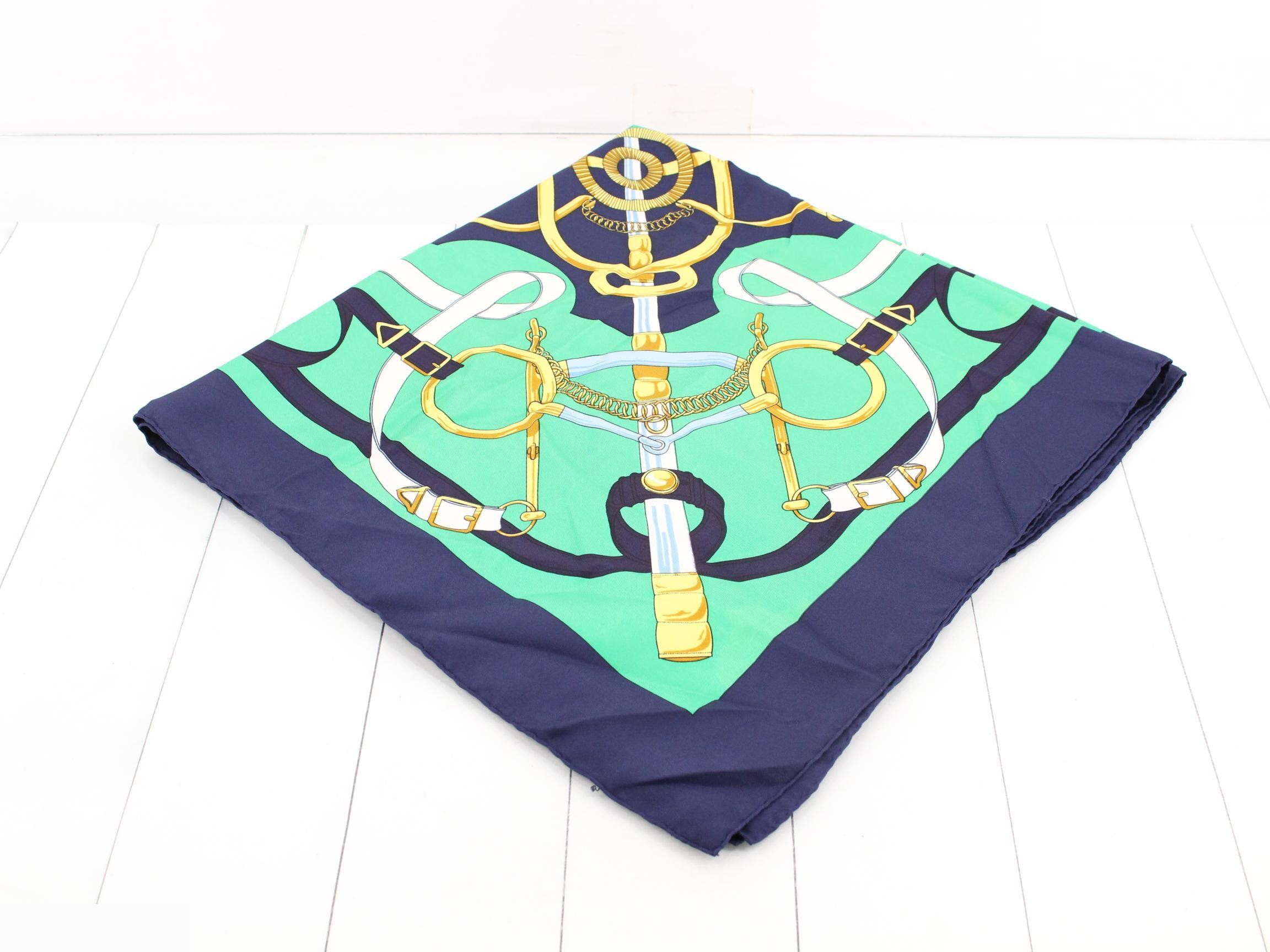 scarf — view 2