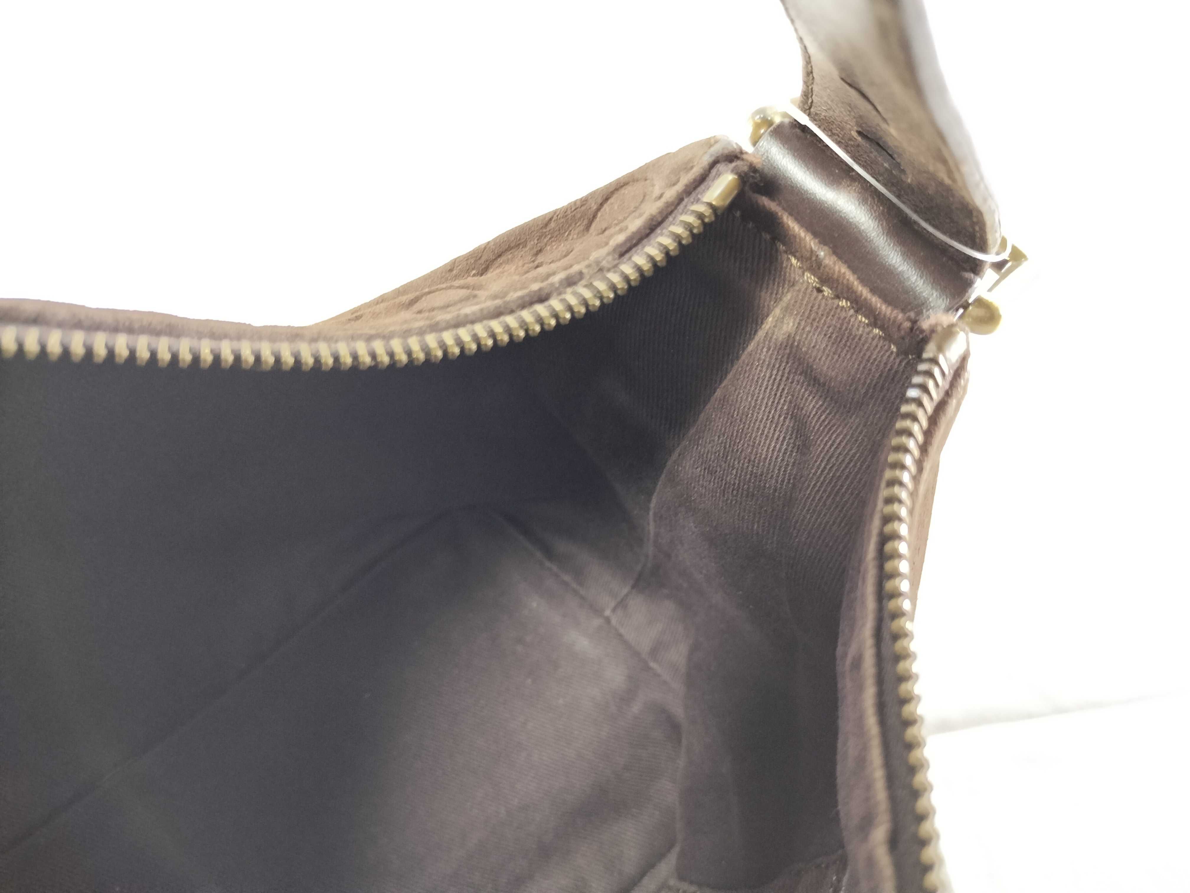 CE00/23 Suede One-Shoulder Bag — view 9