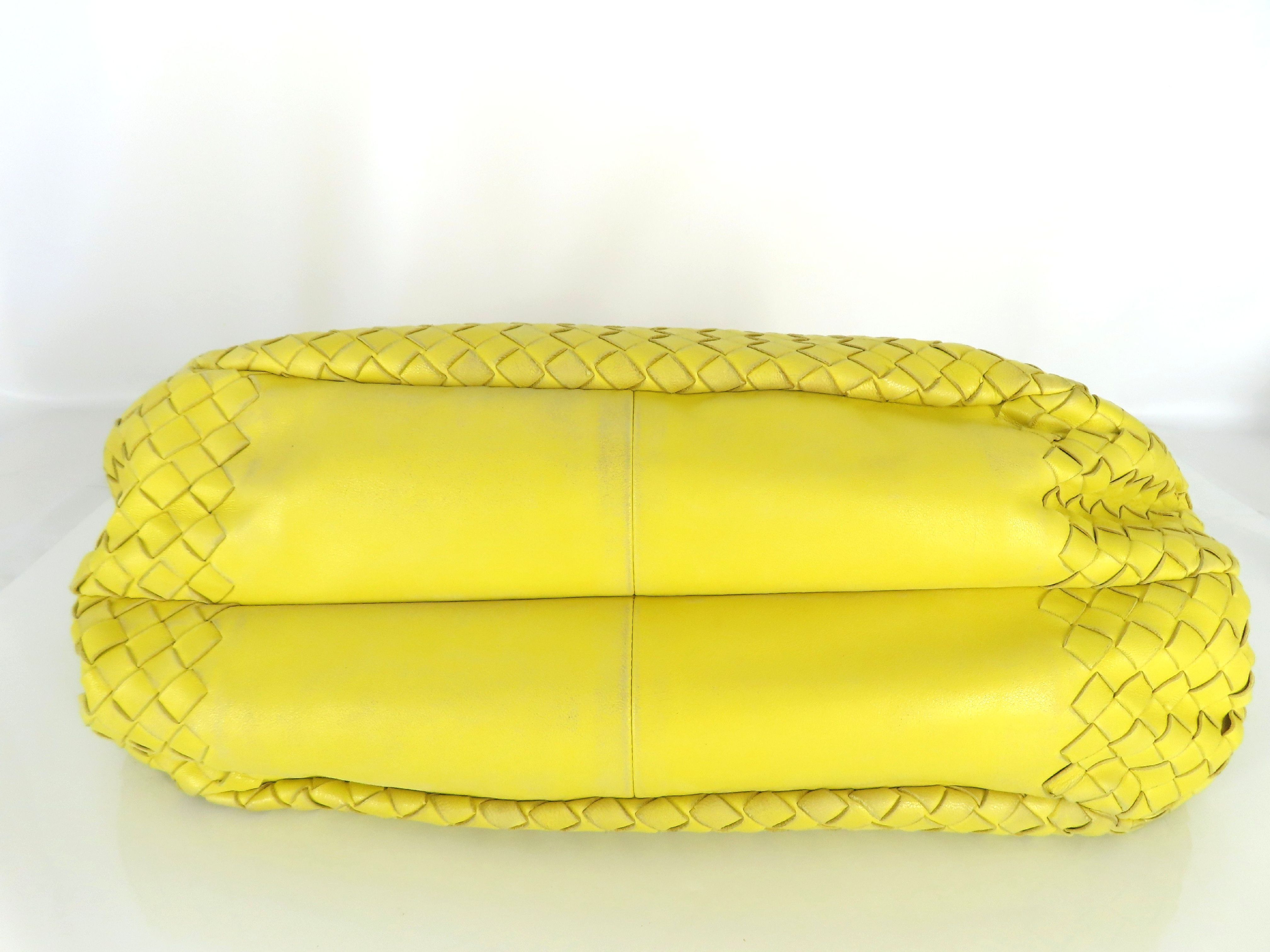 Intrecciato Bottega Campana Yellow Handbag — view 7