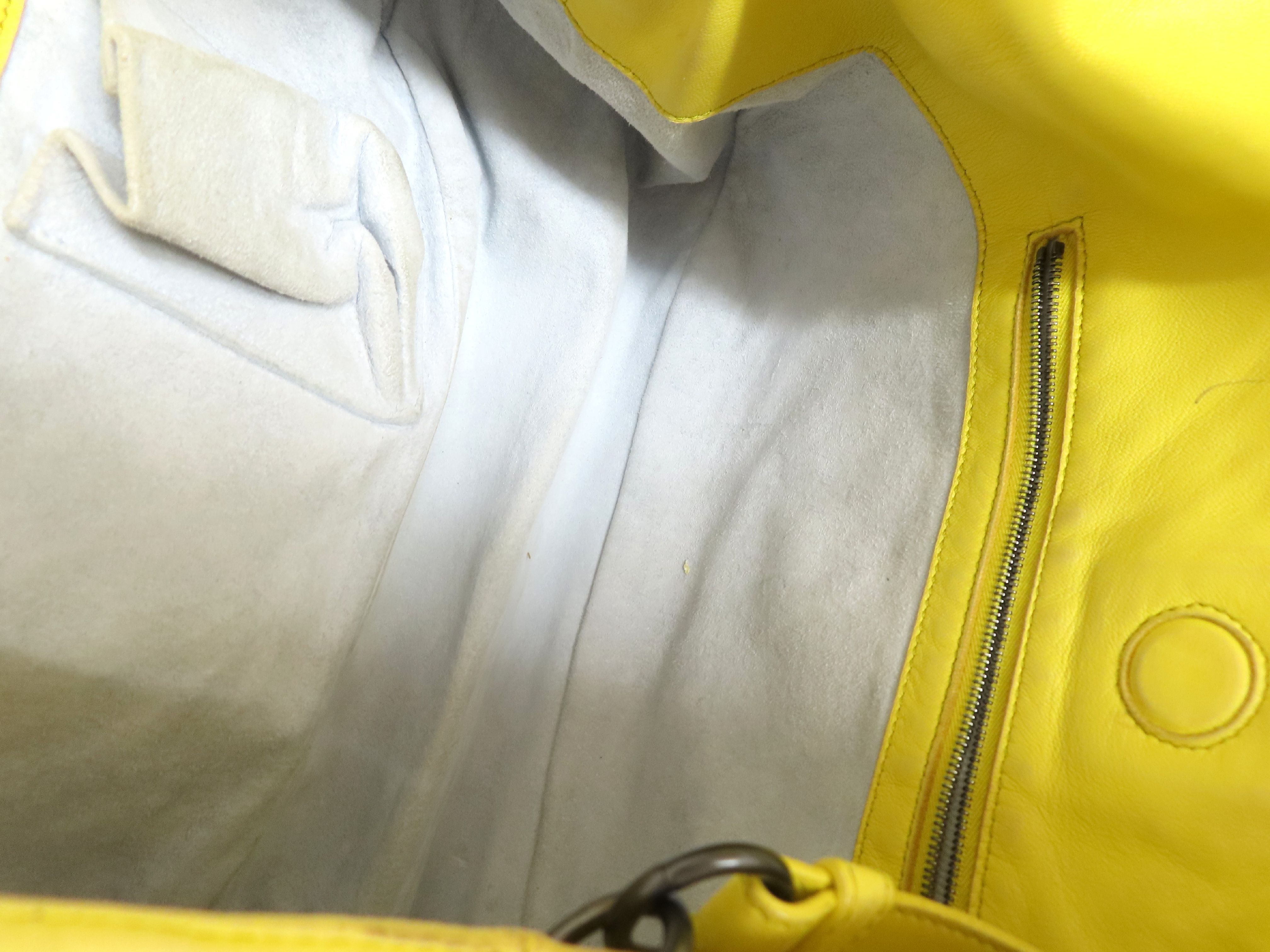 Intrecciato Bottega Campana Yellow Handbag — view 9