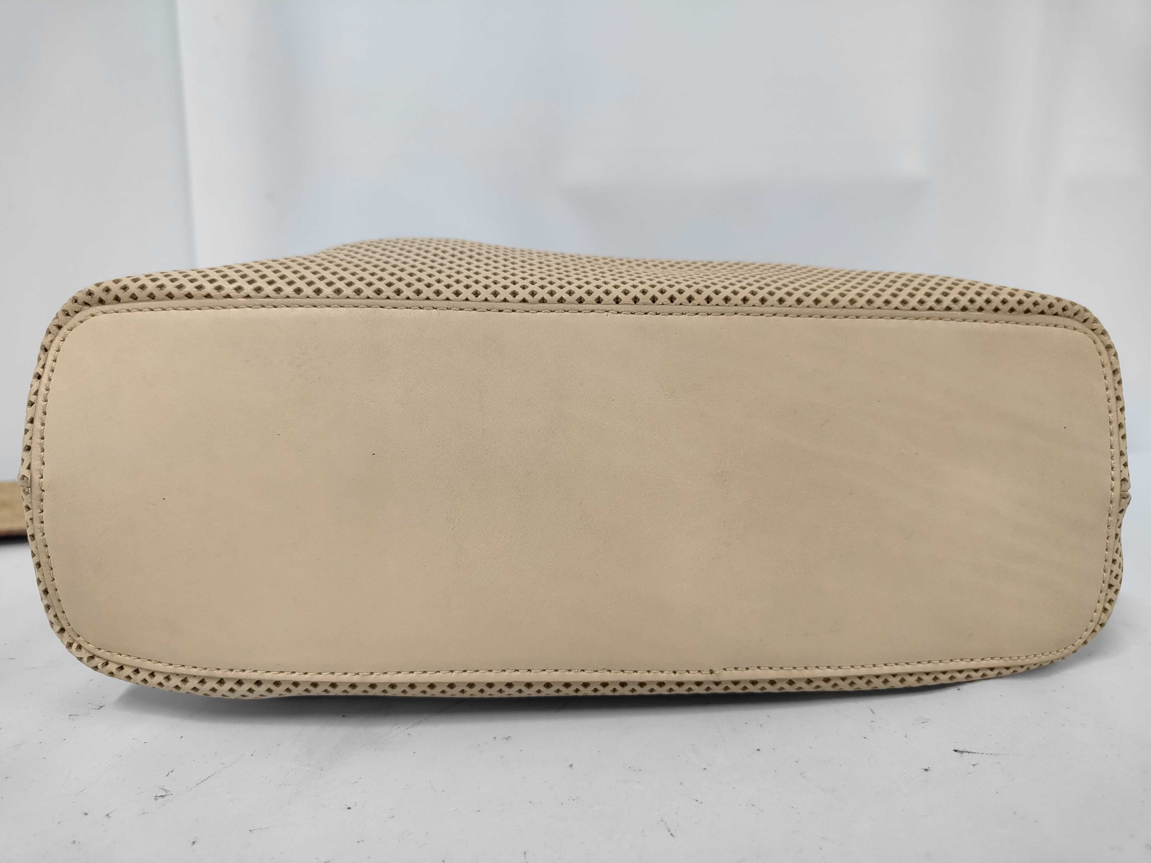 handbag, perforated leather, beige, 90646 — view 7