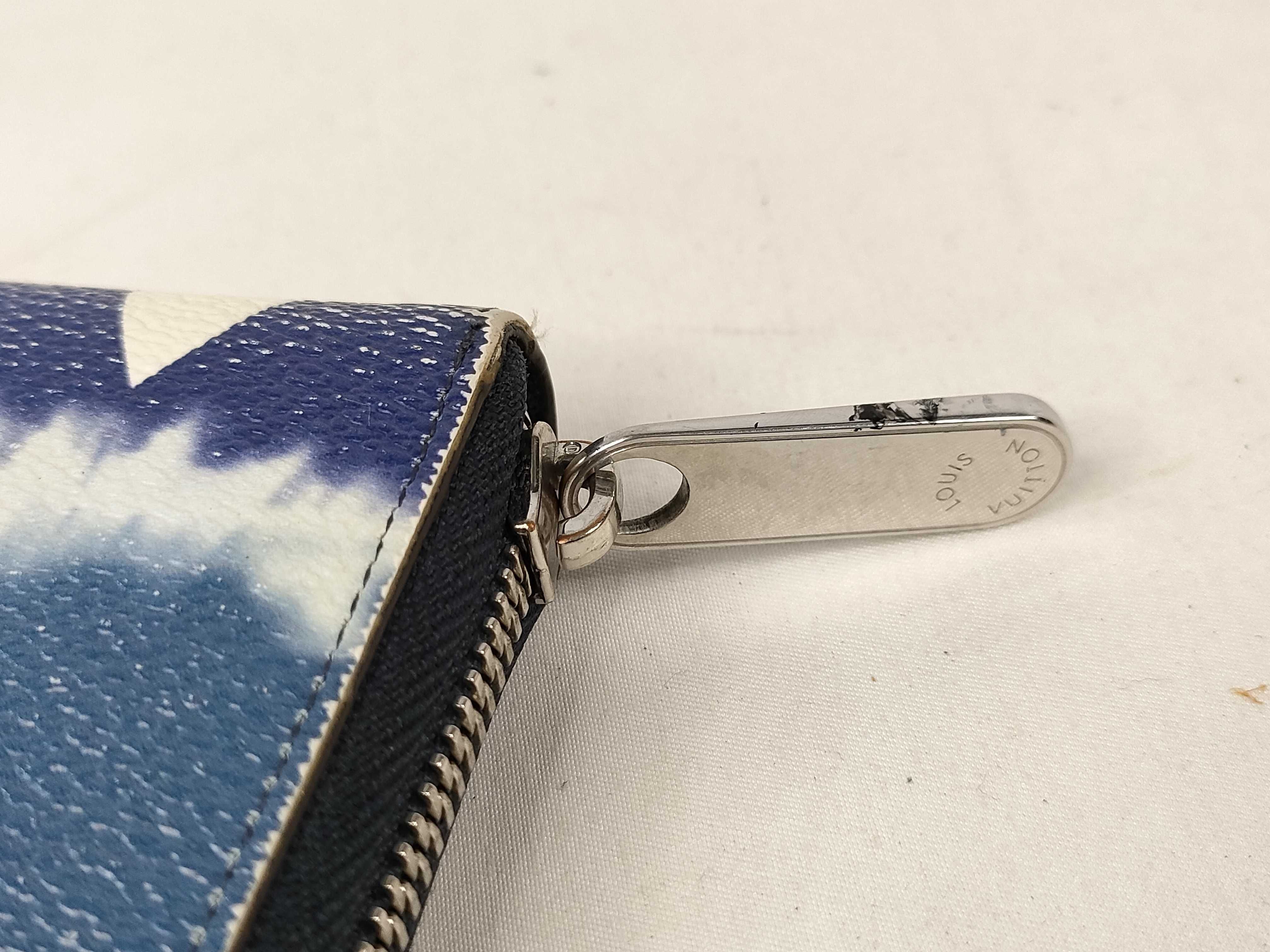 LV Escale Monogram Giant Zippy Wallet Round Zipper Long Wallet Blue Tie-Dye M68841 Wallet — view 7