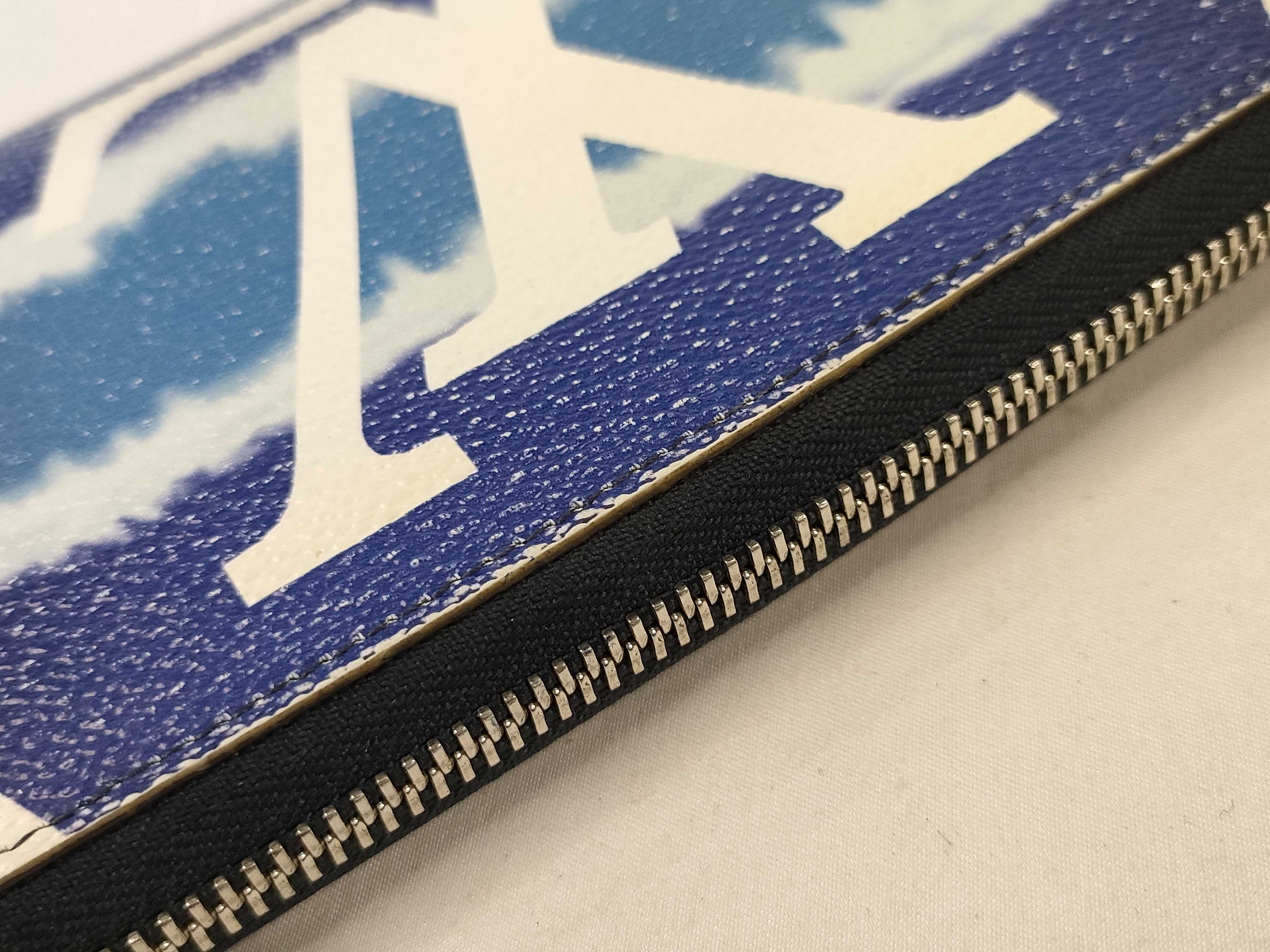 LV Escale Monogram Giant Zippy Wallet Round Zipper Long Wallet Blue Tie-Dye M68841 Wallet — view 8