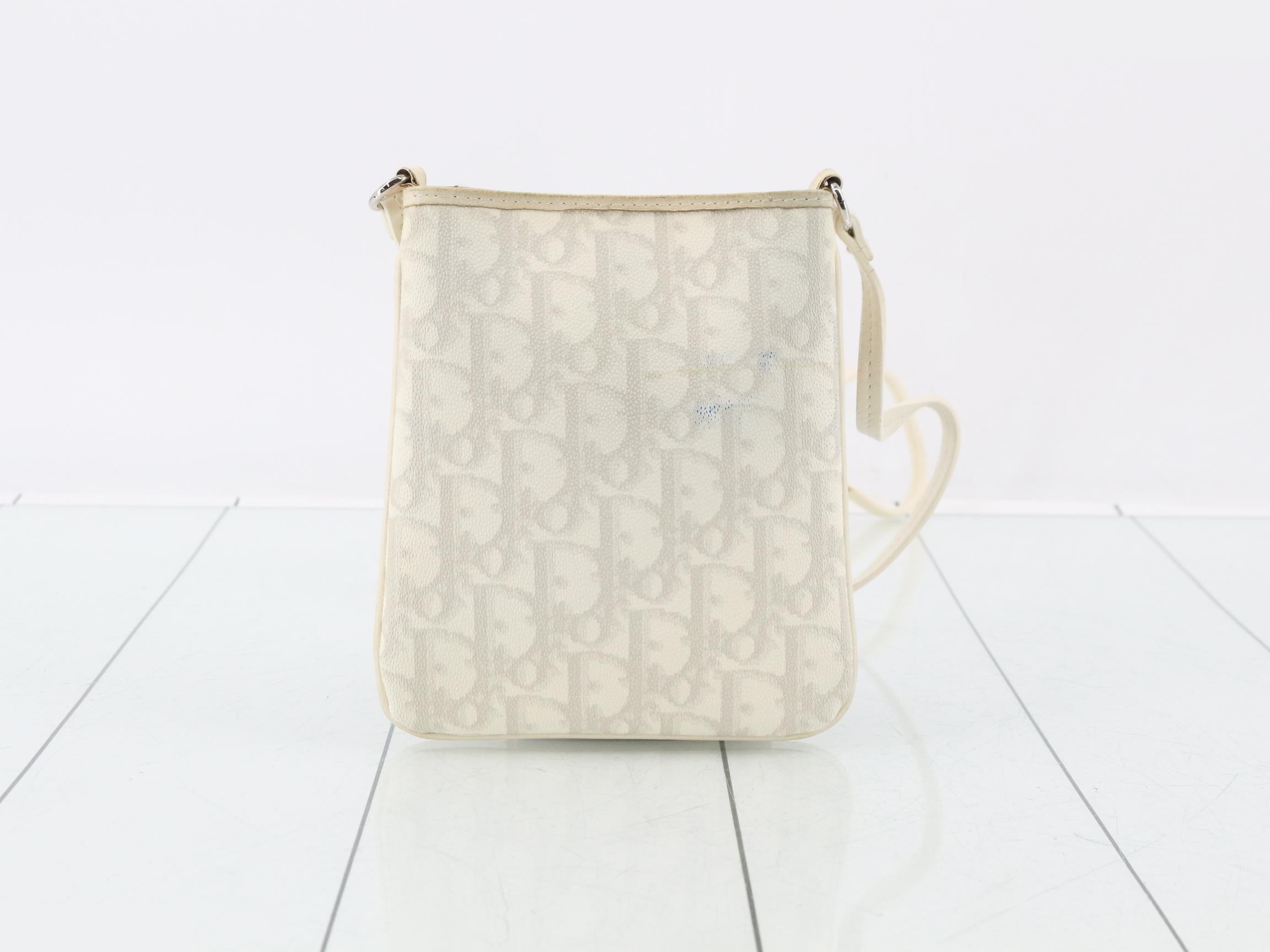 Trotter (bag) - Shoulder bag - White — view 2