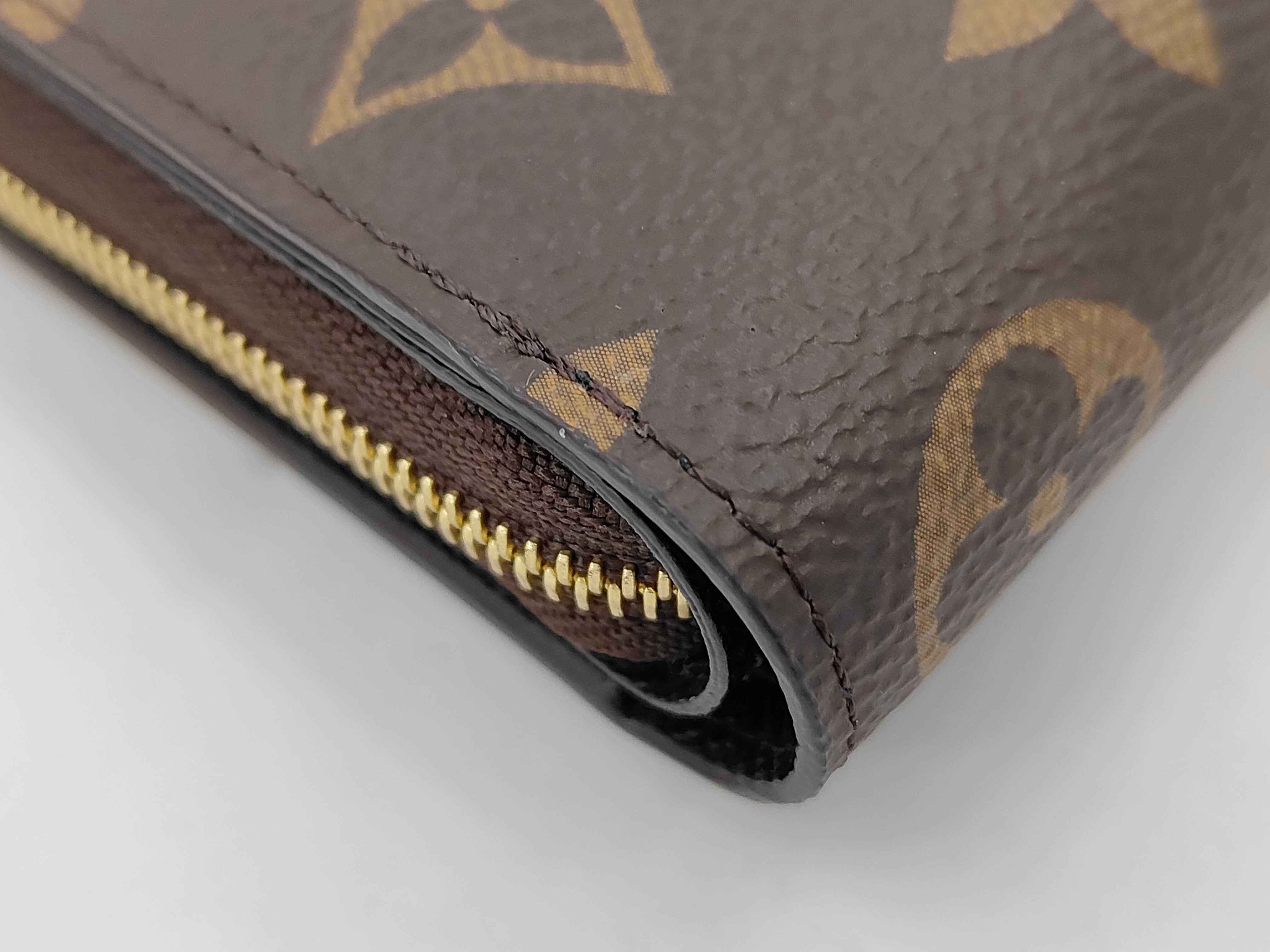M81461 Monogram Reverse Portefeuille Lou Wallet — view 3