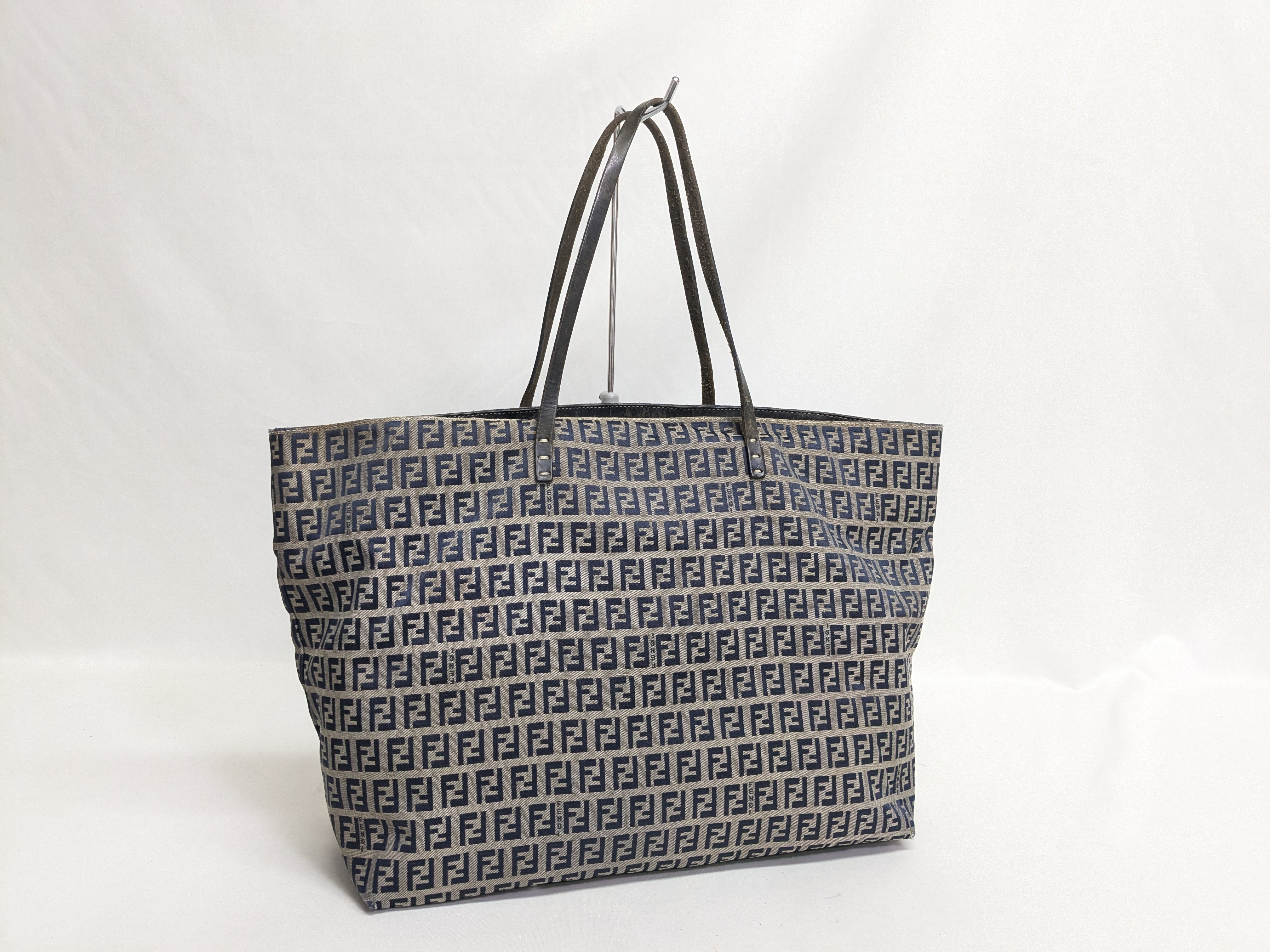 Zucchino Tote Bag — view 2