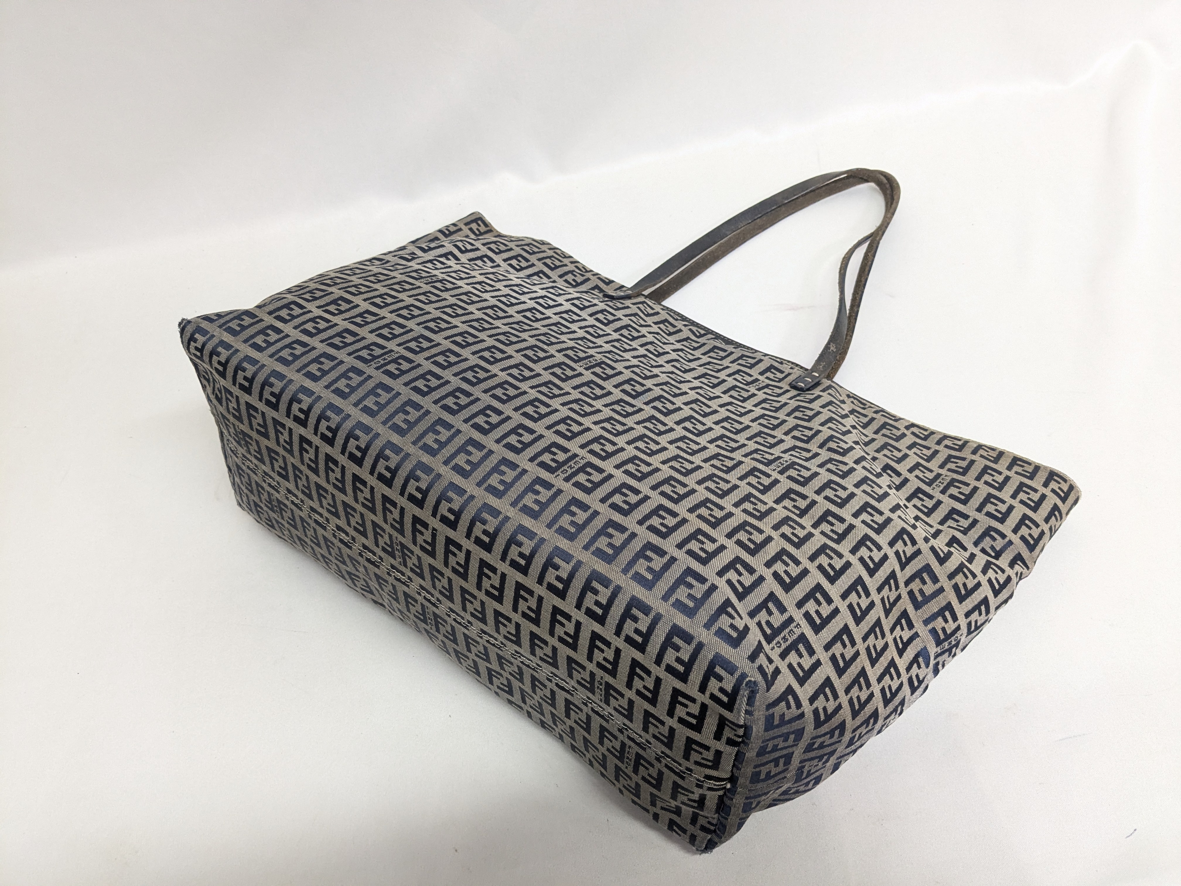 Zucchino Tote Bag — view 5