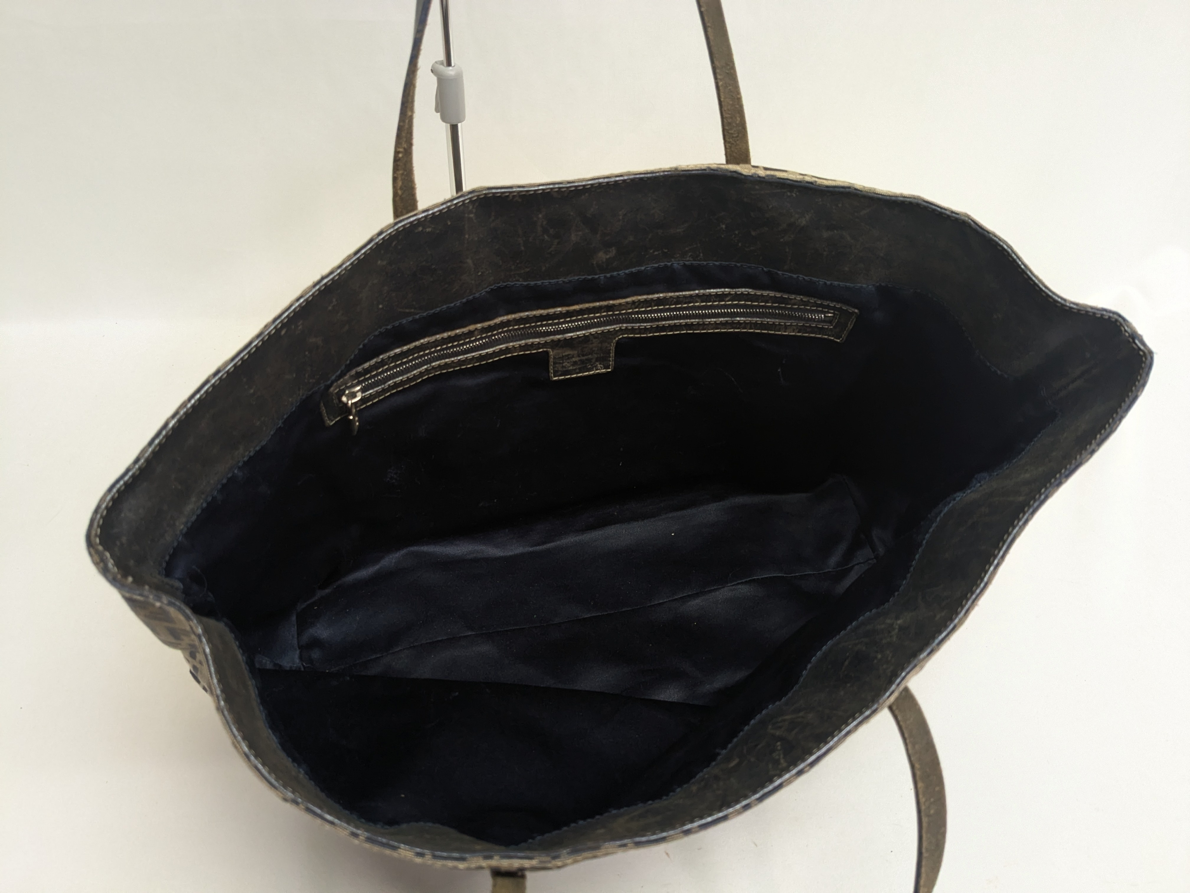 Zucchino Tote Bag — view 6
