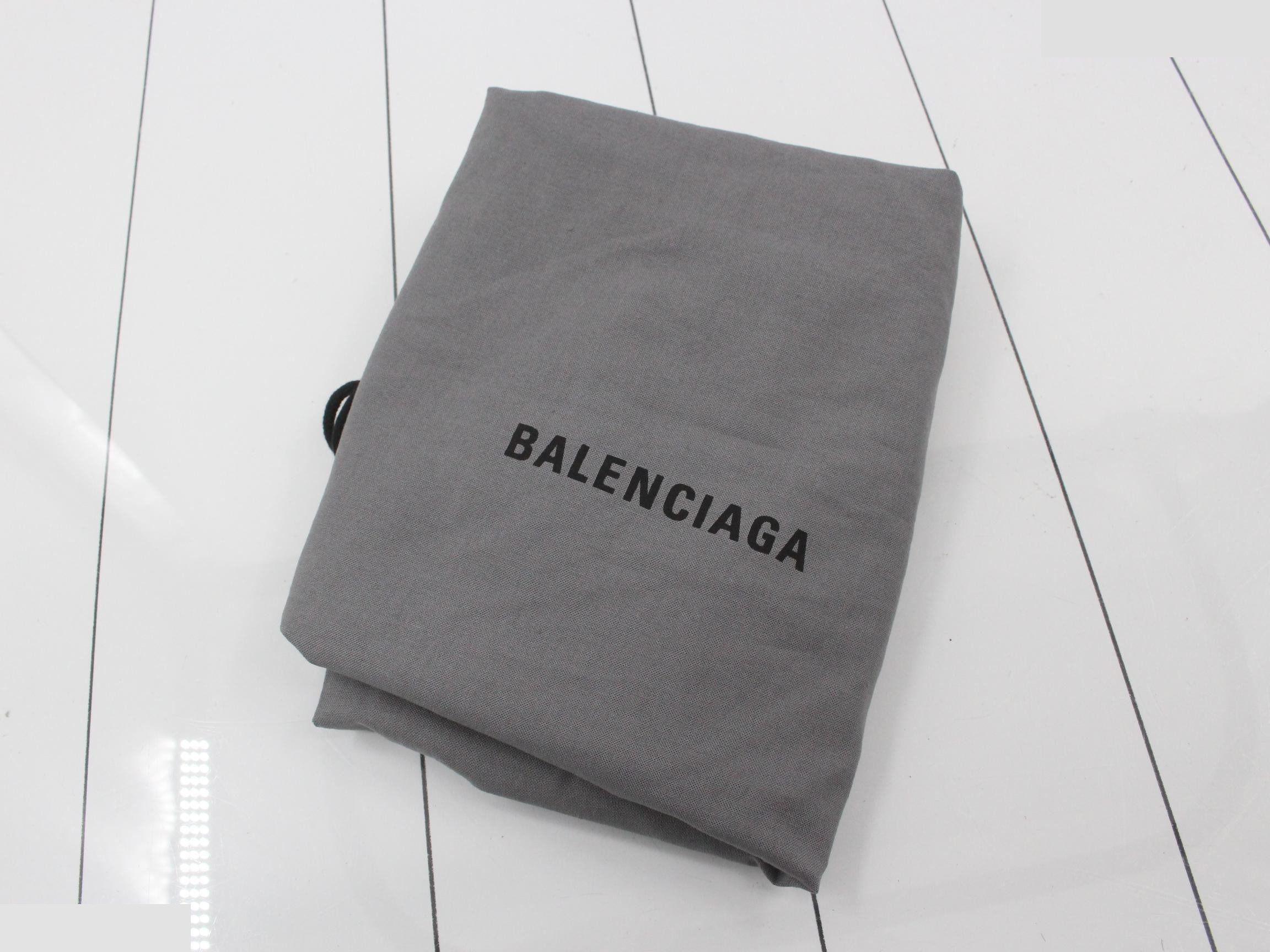 Second bag — view 7