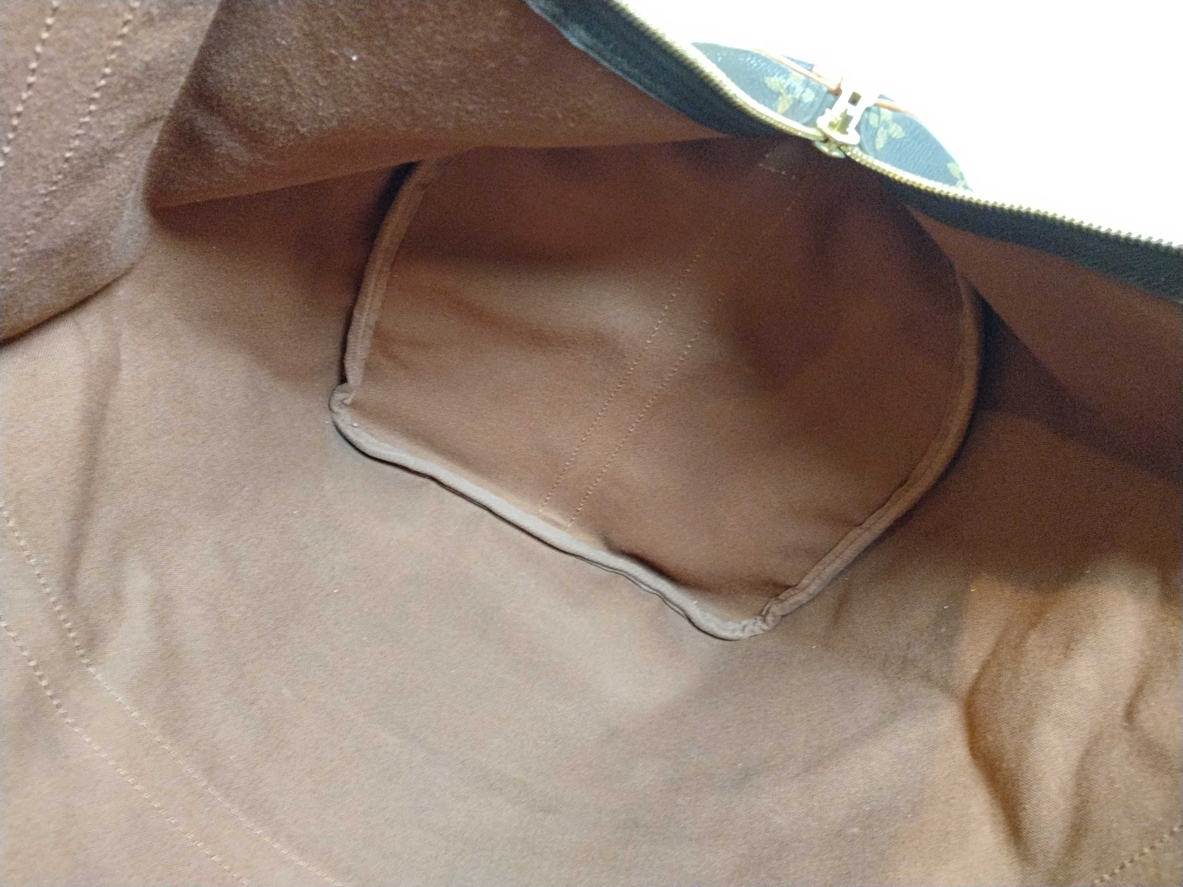Monogram LV Keepall Bandoulière Boston Bag — view 13