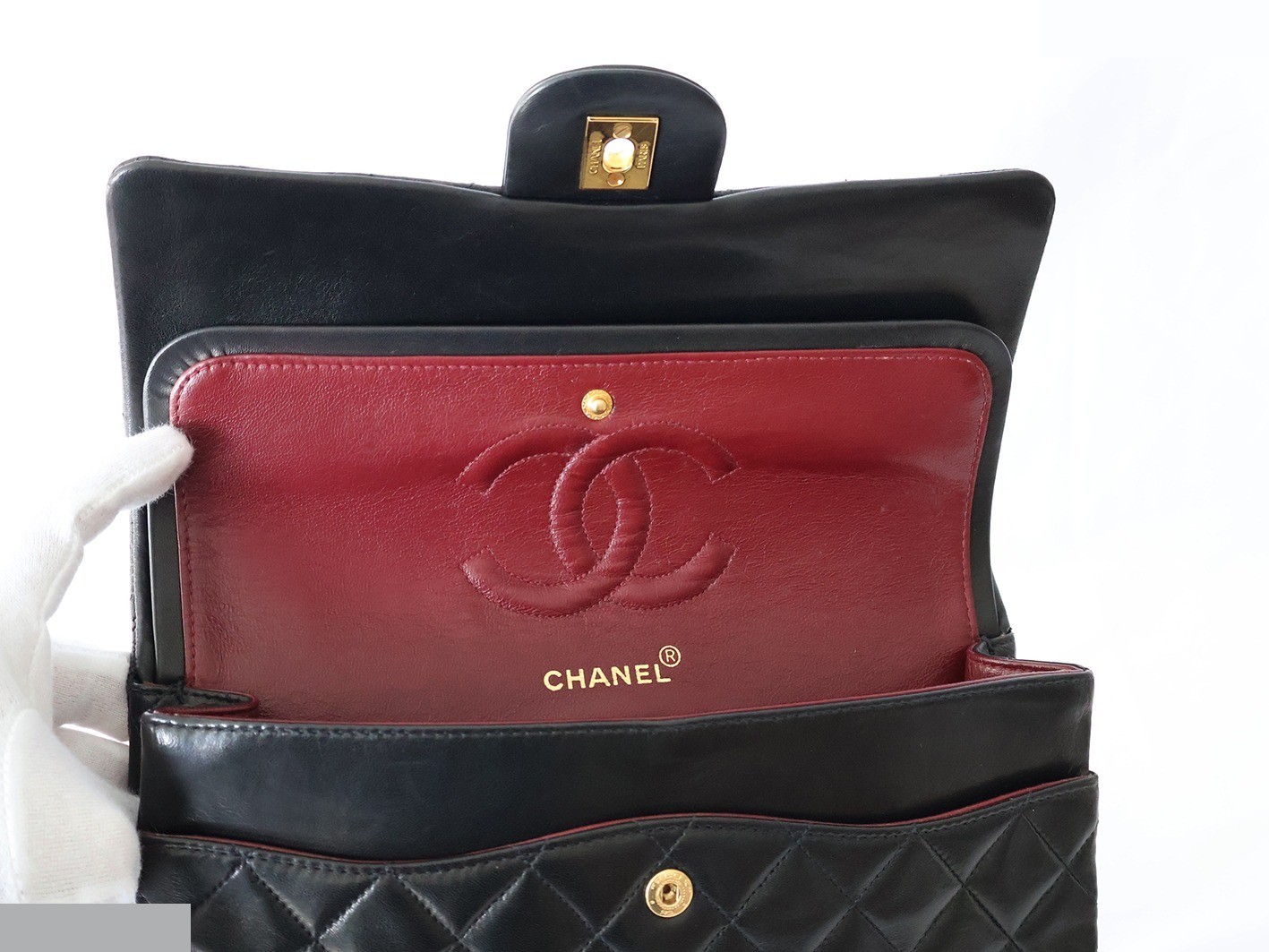 Matelassé 25 Lambskin Double Flap Double Chain Shoulder Bag, Black — view 11